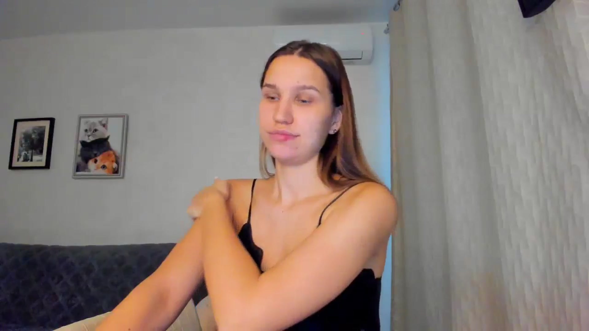 Gallery image thumbnail from WaveOfLove's myfreecams stream on, 11/21/2024, 12:27 image 5 of 20
