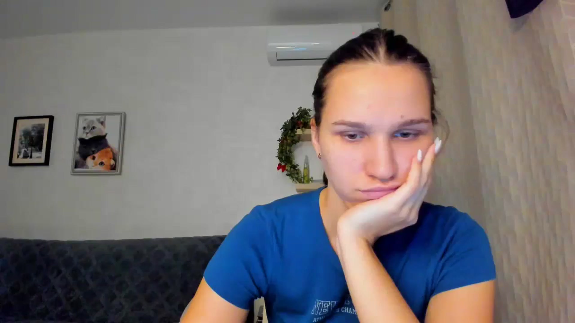 Gallery image thumbnail from WaveOfLove's myfreecams stream on, 11/21/2024, 13:09 image 16 of 20