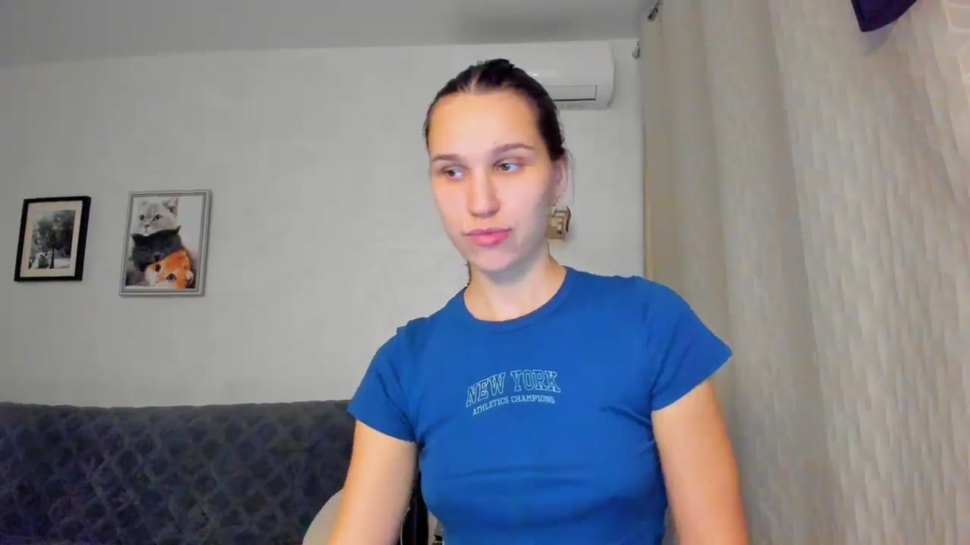 Gallery image thumbnail from WaveOfLove's myfreecams stream on, 11/21/2024, 13:09 image 6 of 20