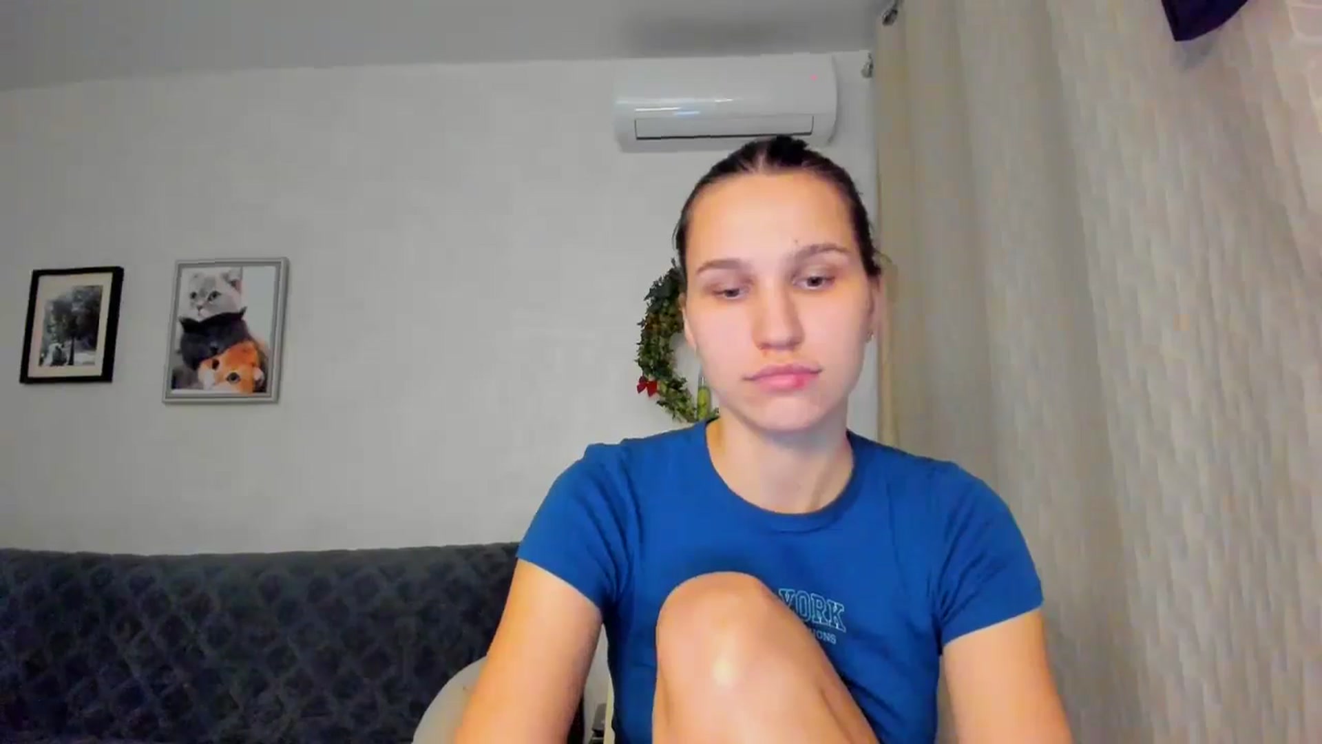Gallery image thumbnail from WaveOfLove's myfreecams stream on, 11/21/2024, 13:09 image 7 of 20