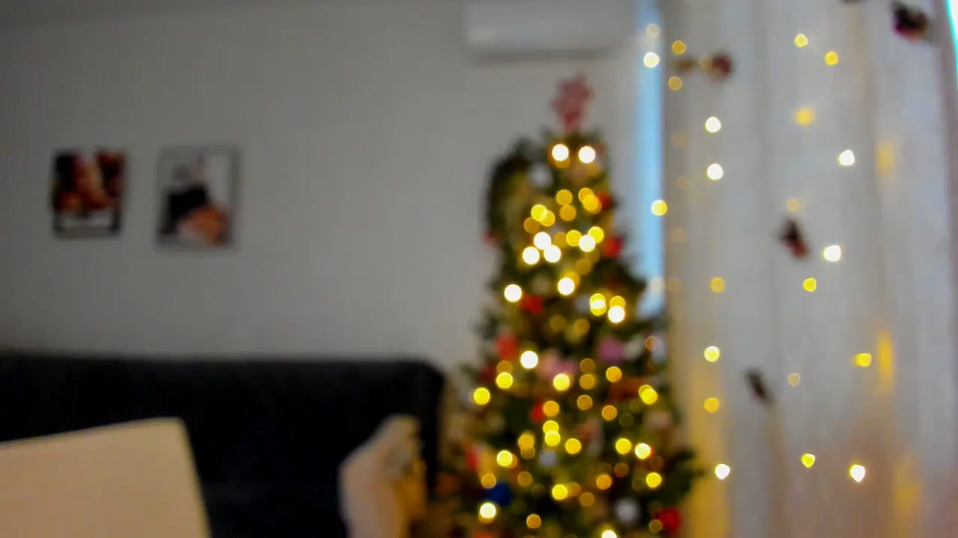 Gallery image thumbnail from WaveOfLove's myfreecams stream on, 12/12/2024, 10:52 image 15 of 20
