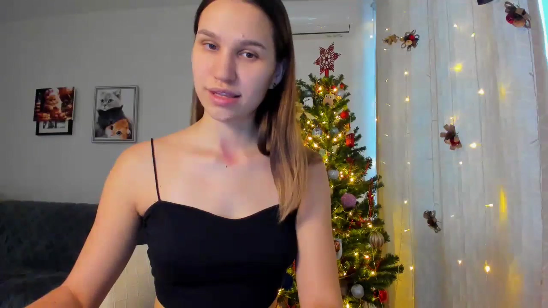 Gallery image thumbnail from WaveOfLove's myfreecams stream on, 12/12/2024, 10:52 image 19 of 20