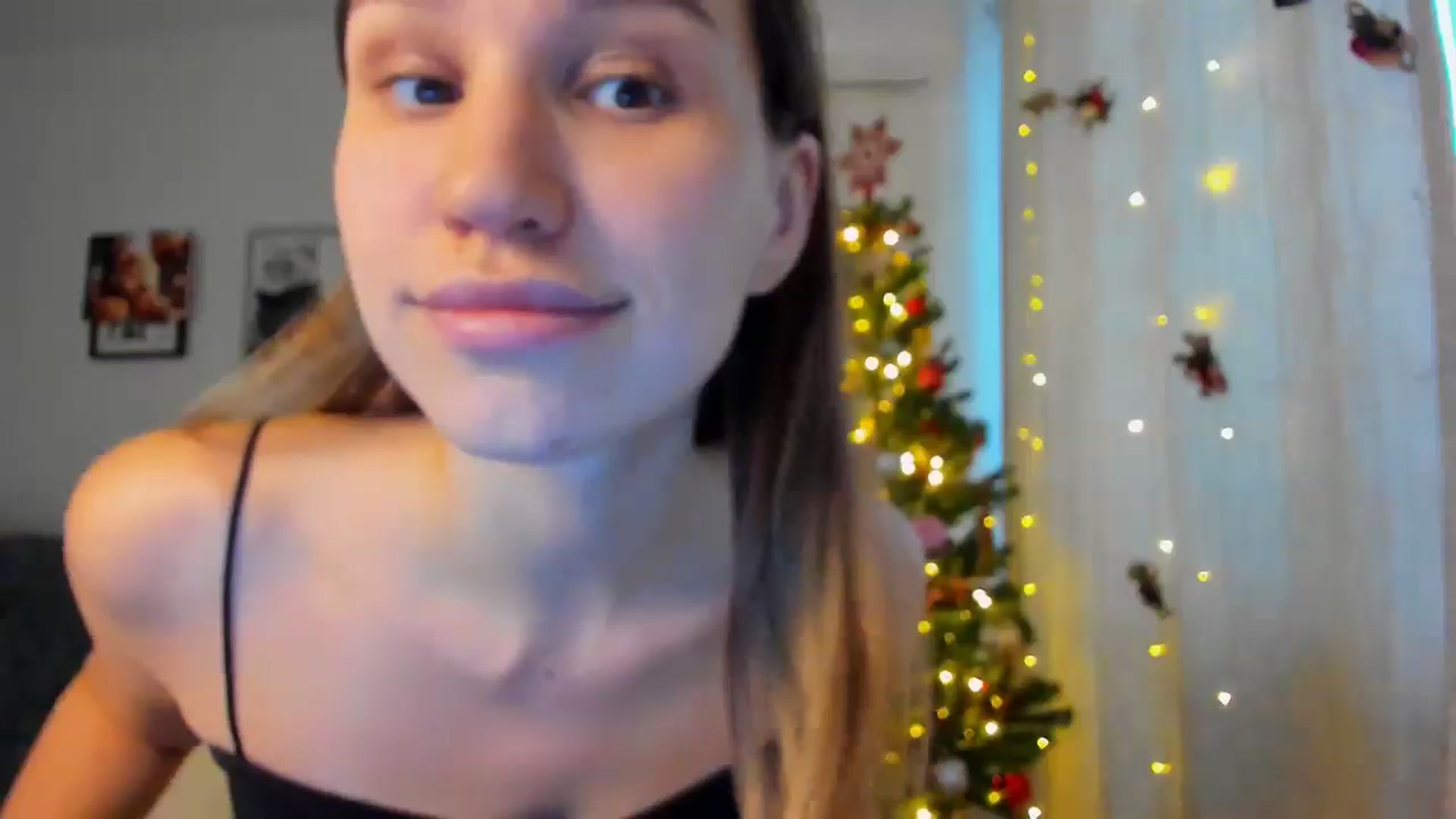 Gallery image thumbnail from WaveOfLove's myfreecams stream on, 12/12/2024, 10:52 image 7 of 20