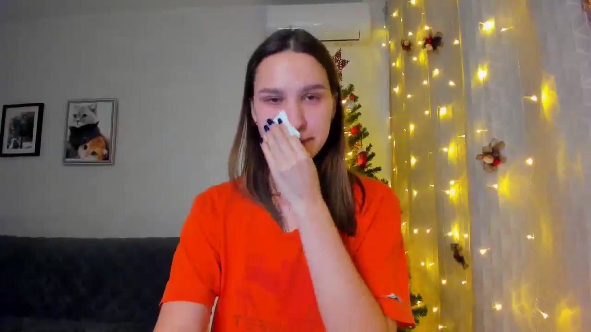 Gallery image thumbnail from WaveOfLove's myfreecams stream on, 12/17/2024, 13:16 image 18 of 20