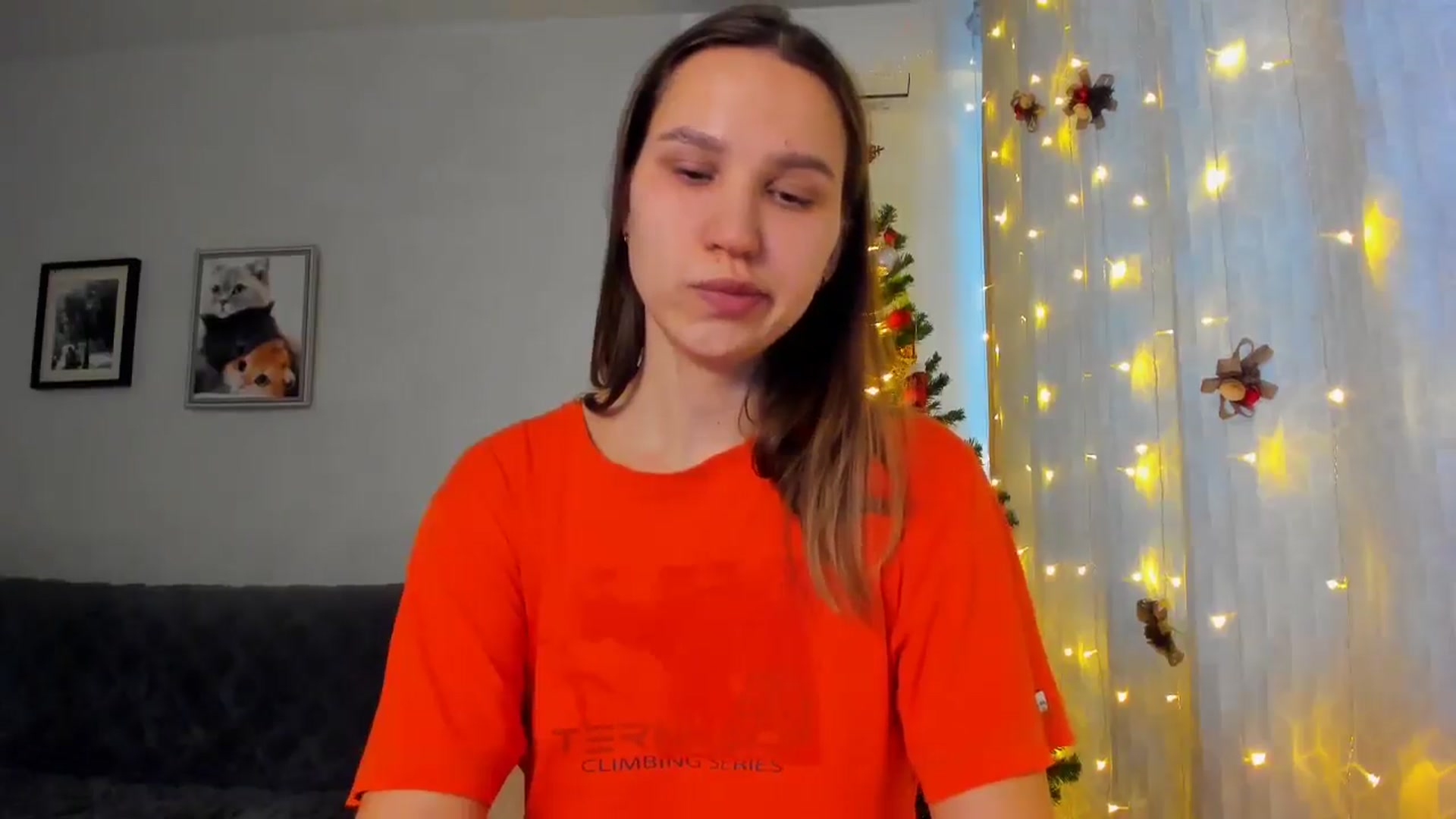 Gallery image thumbnail from WaveOfLove's myfreecams stream on, 12/17/2024, 13:16 image 6 of 20