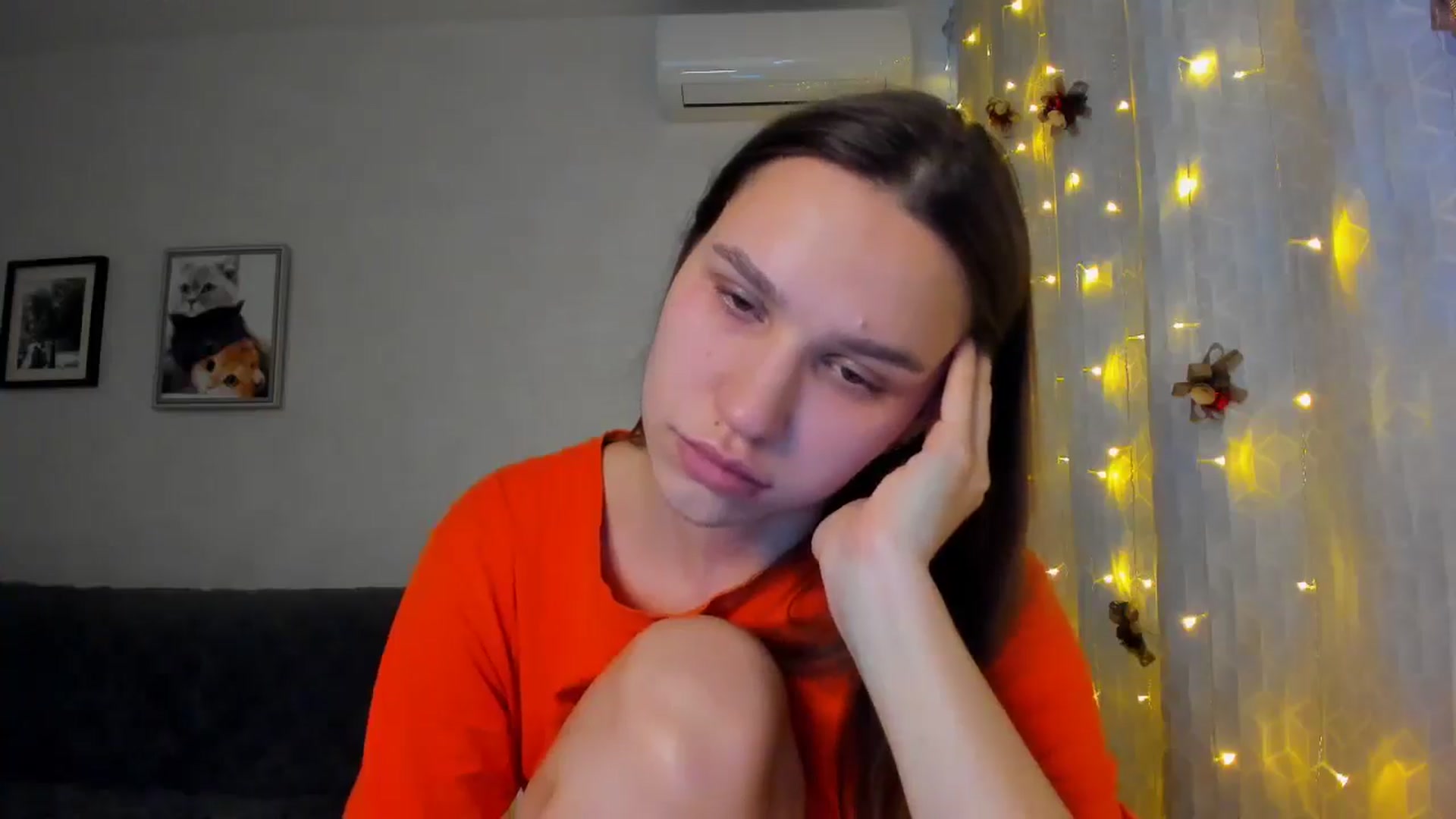 Gallery image thumbnail from WaveOfLove's myfreecams stream on, 12/17/2024, 13:16 image 12 of 20