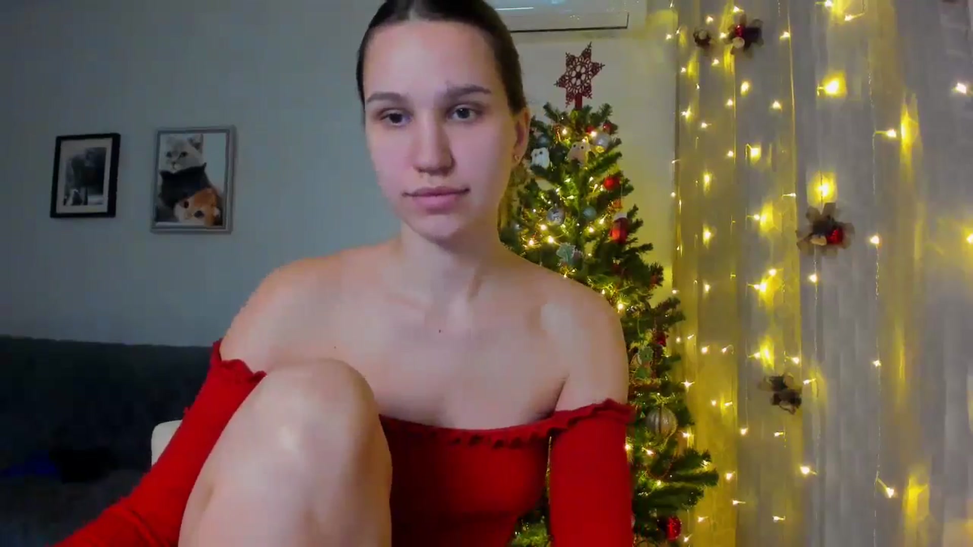Gallery image thumbnail from WaveOfLove's myfreecams stream on, 12/18/2024, 13:52 image 20 of 20