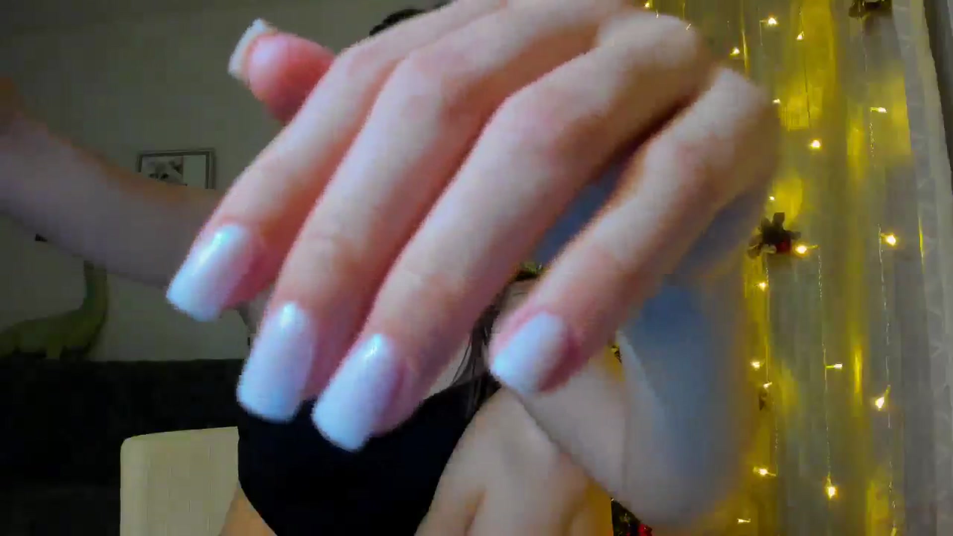 Gallery image thumbnail from WaveOfLove's myfreecams stream on, 12/19/2024, 14:42 image 2 of 20