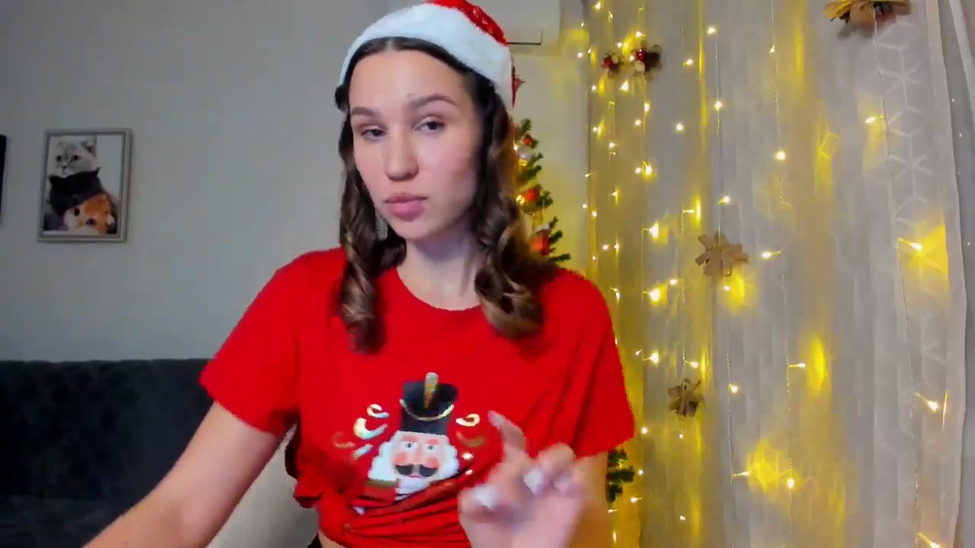 Gallery image thumbnail from WaveOfLove's myfreecams stream on, 12/25/2024, 14:16 image 13 of 20