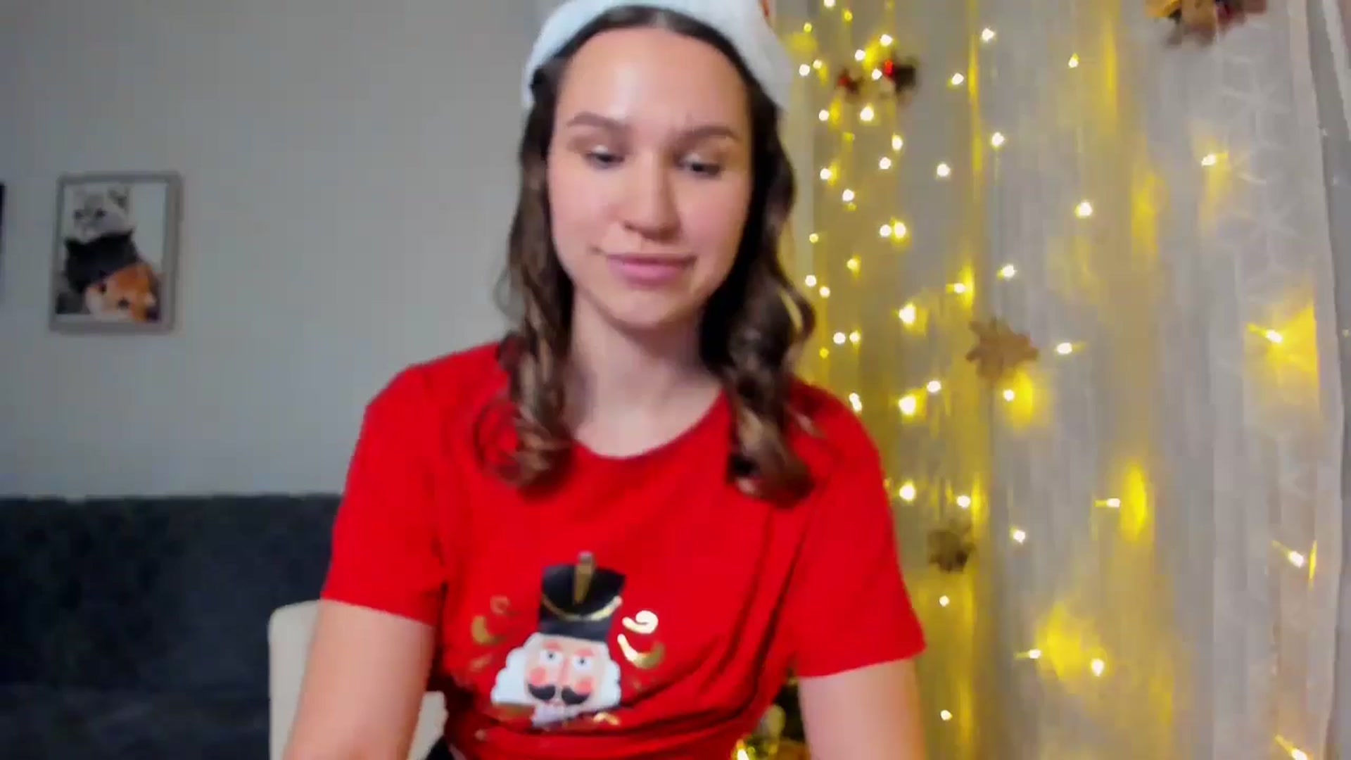 Gallery image thumbnail from WaveOfLove's myfreecams stream on, 12/25/2024, 14:16 image 8 of 20
