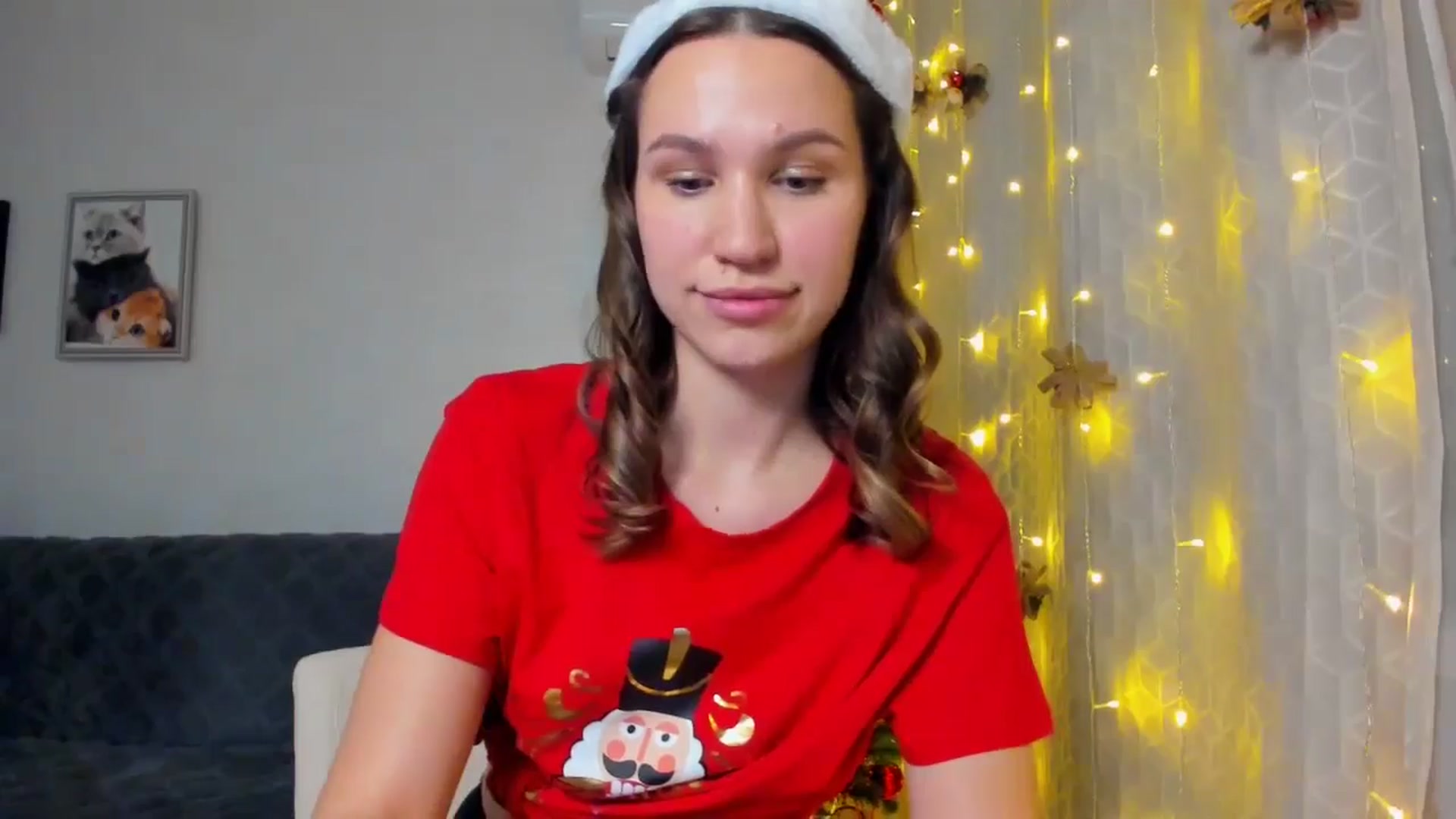 Gallery image thumbnail from WaveOfLove's myfreecams stream on, 12/25/2024, 14:16 image 14 of 20