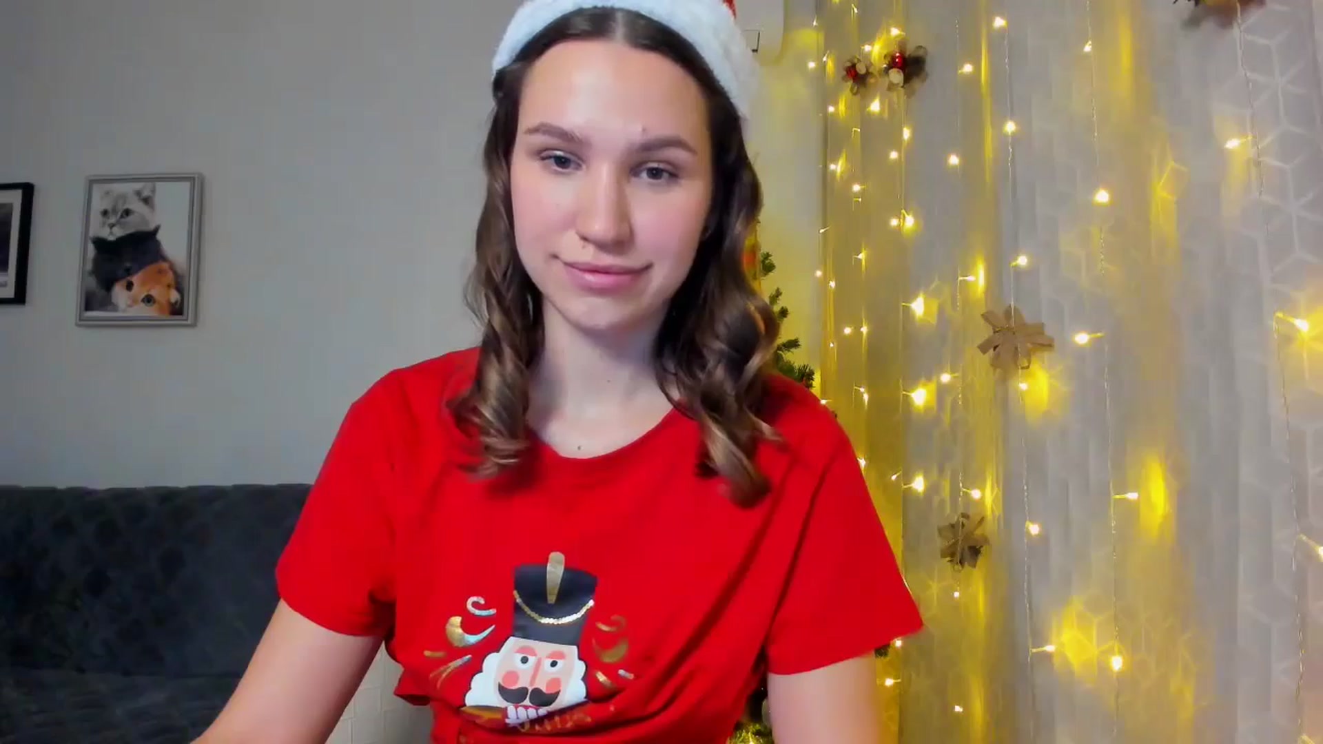 Gallery image thumbnail from WaveOfLove's myfreecams stream on, 12/25/2024, 14:16 image 17 of 20