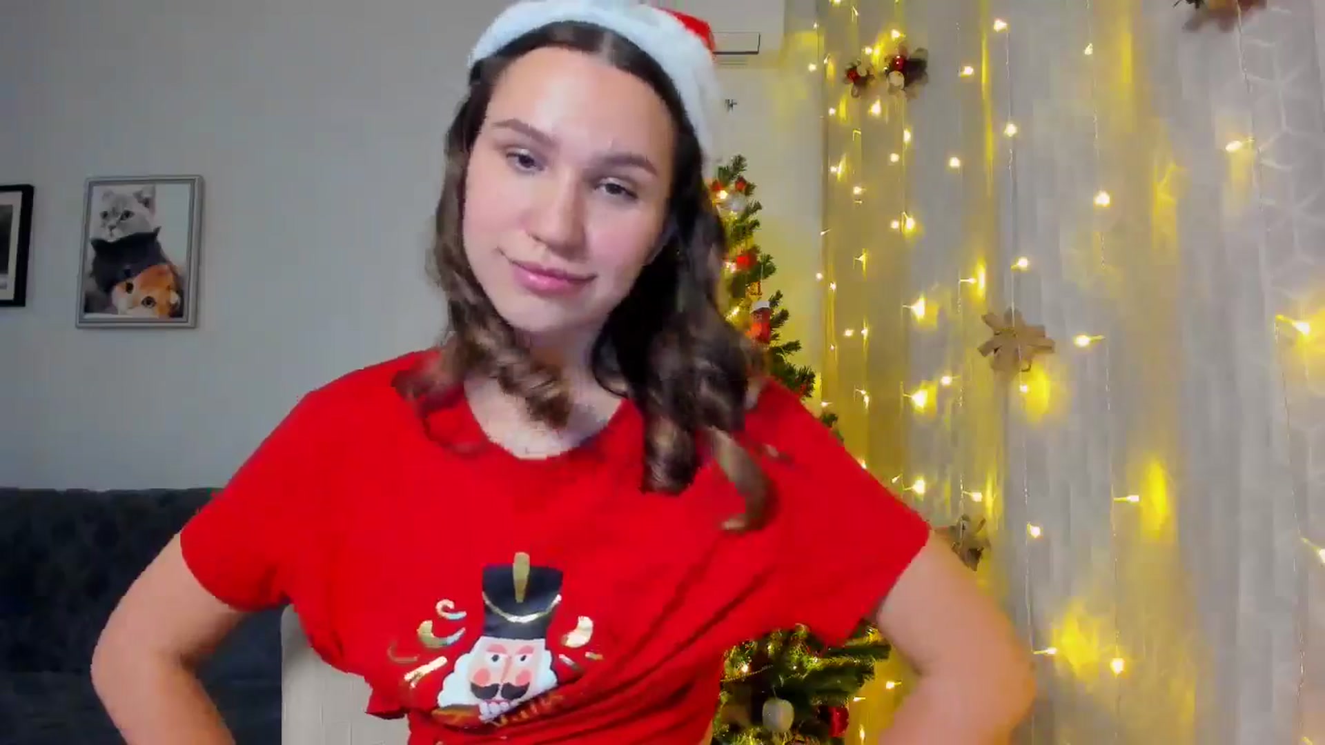Gallery image thumbnail from WaveOfLove's myfreecams stream on, 12/25/2024, 14:16 image 15 of 20