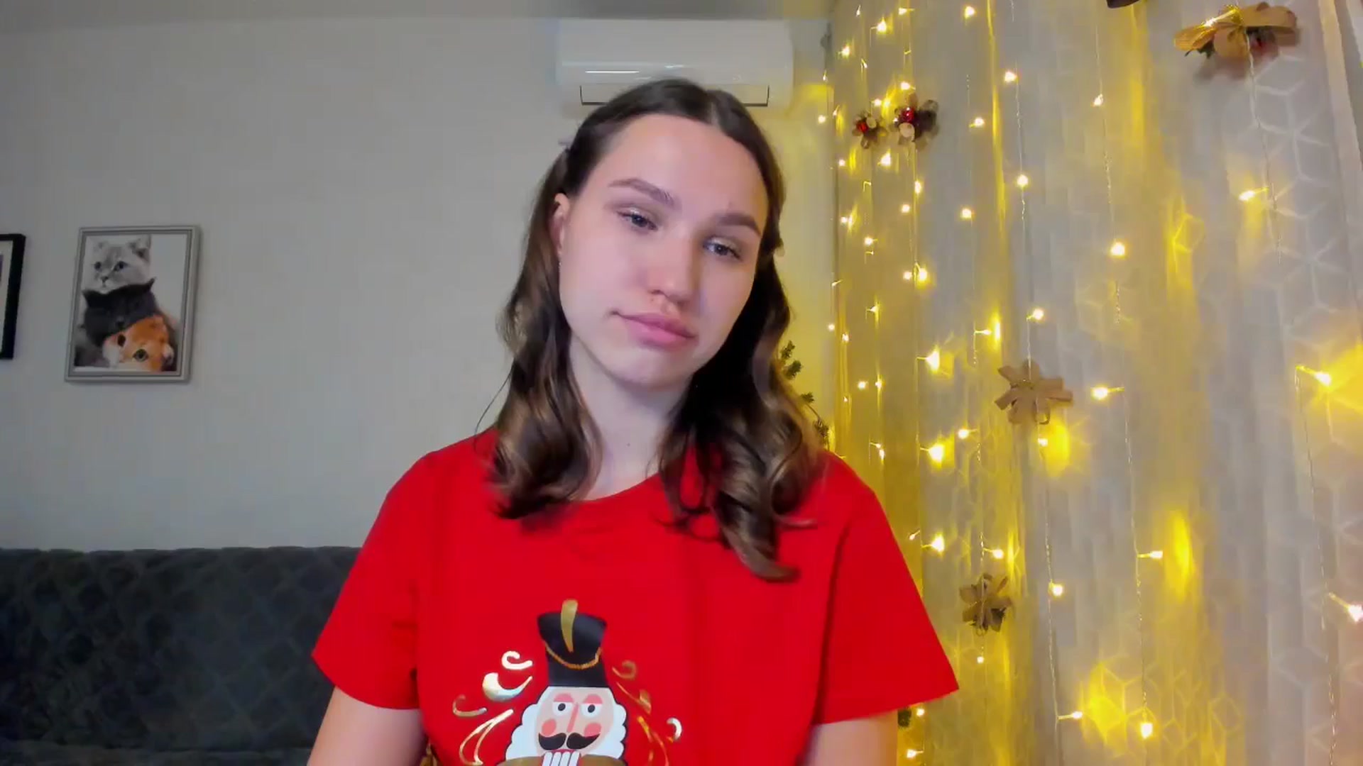 Gallery image thumbnail from WaveOfLove's myfreecams stream on, 12/25/2024, 17:07 image 4 of 20