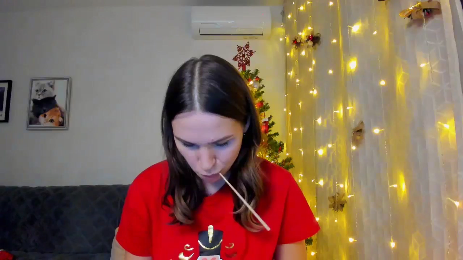 Gallery image thumbnail from WaveOfLove's myfreecams stream on, 12/25/2024, 19:29 image 10 of 20