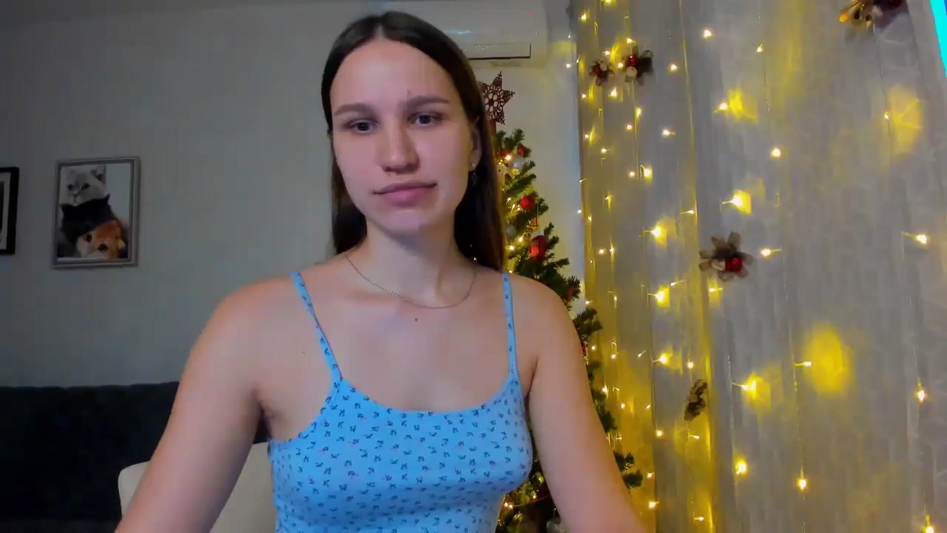 Gallery image thumbnail from WaveOfLove's myfreecams stream on, 12/27/2024, 13:00 image 5 of 20