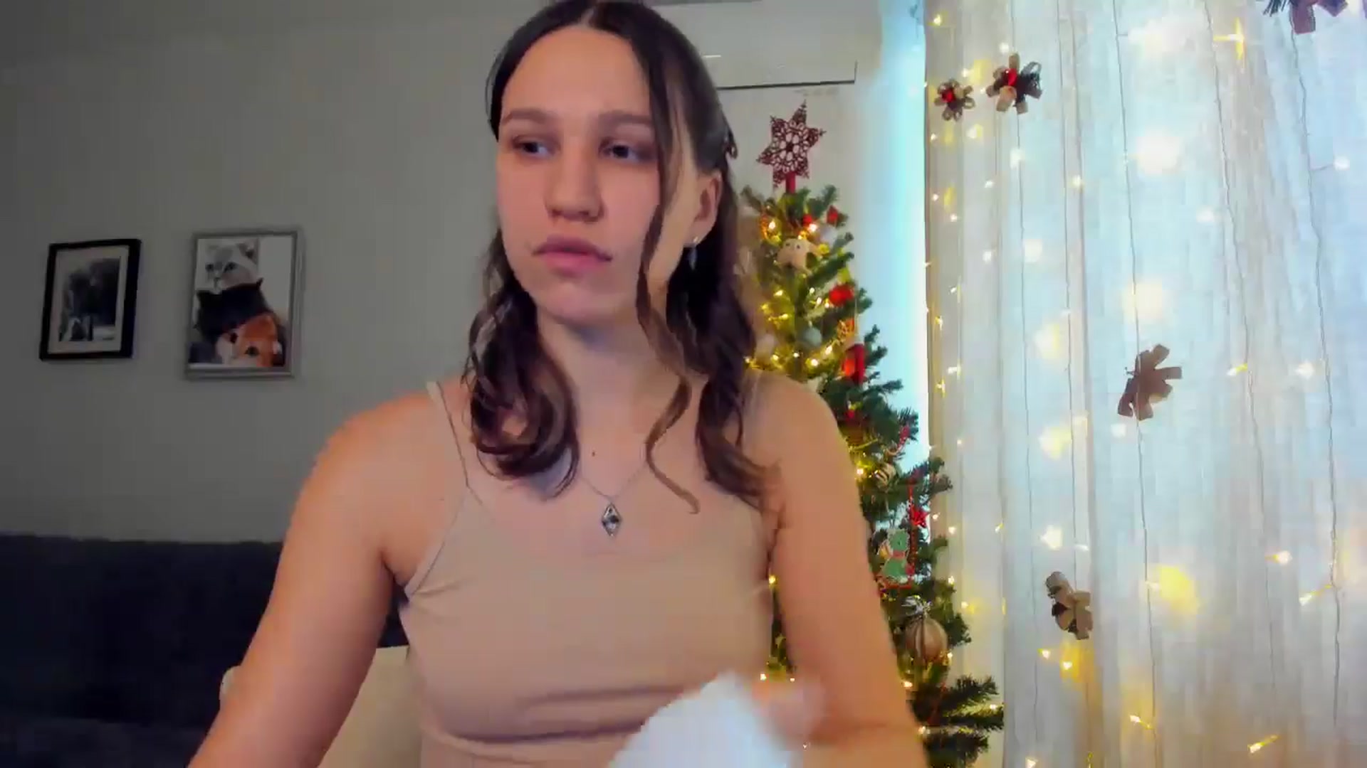 Gallery image thumbnail from WaveOfLove's myfreecams stream on, 12/30/2024, 10:31 image 11 of 20