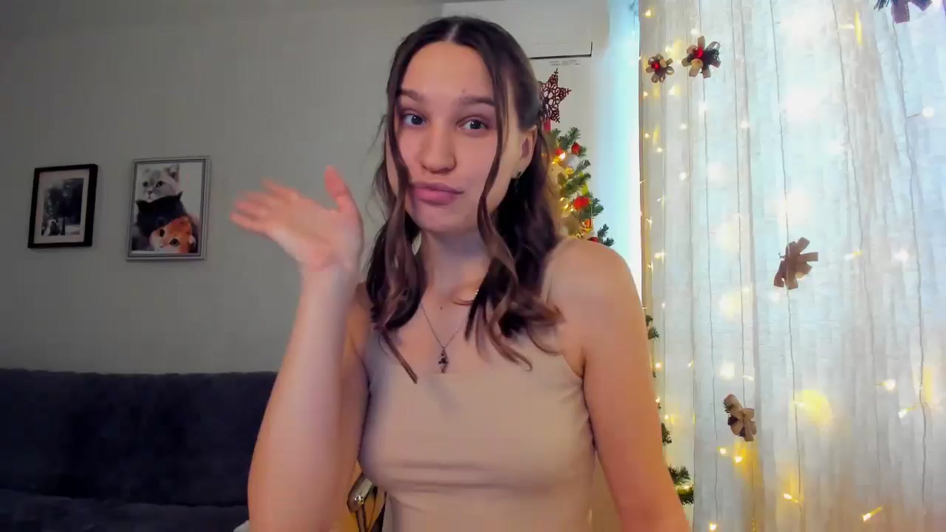 Gallery image thumbnail from WaveOfLove's myfreecams stream on, 12/30/2024, 10:31 image 1 of 20
