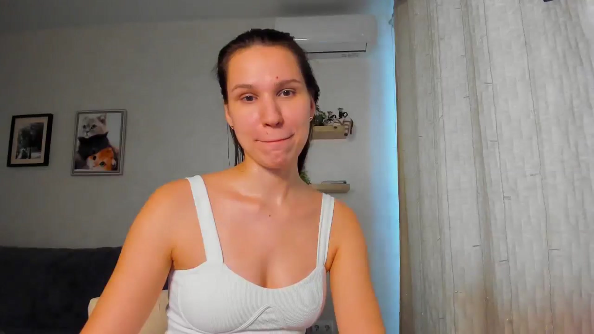 Gallery image thumbnail from WaveOfLove's myfreecams stream on, 01/23/2025, 11:42 image 4 of 20