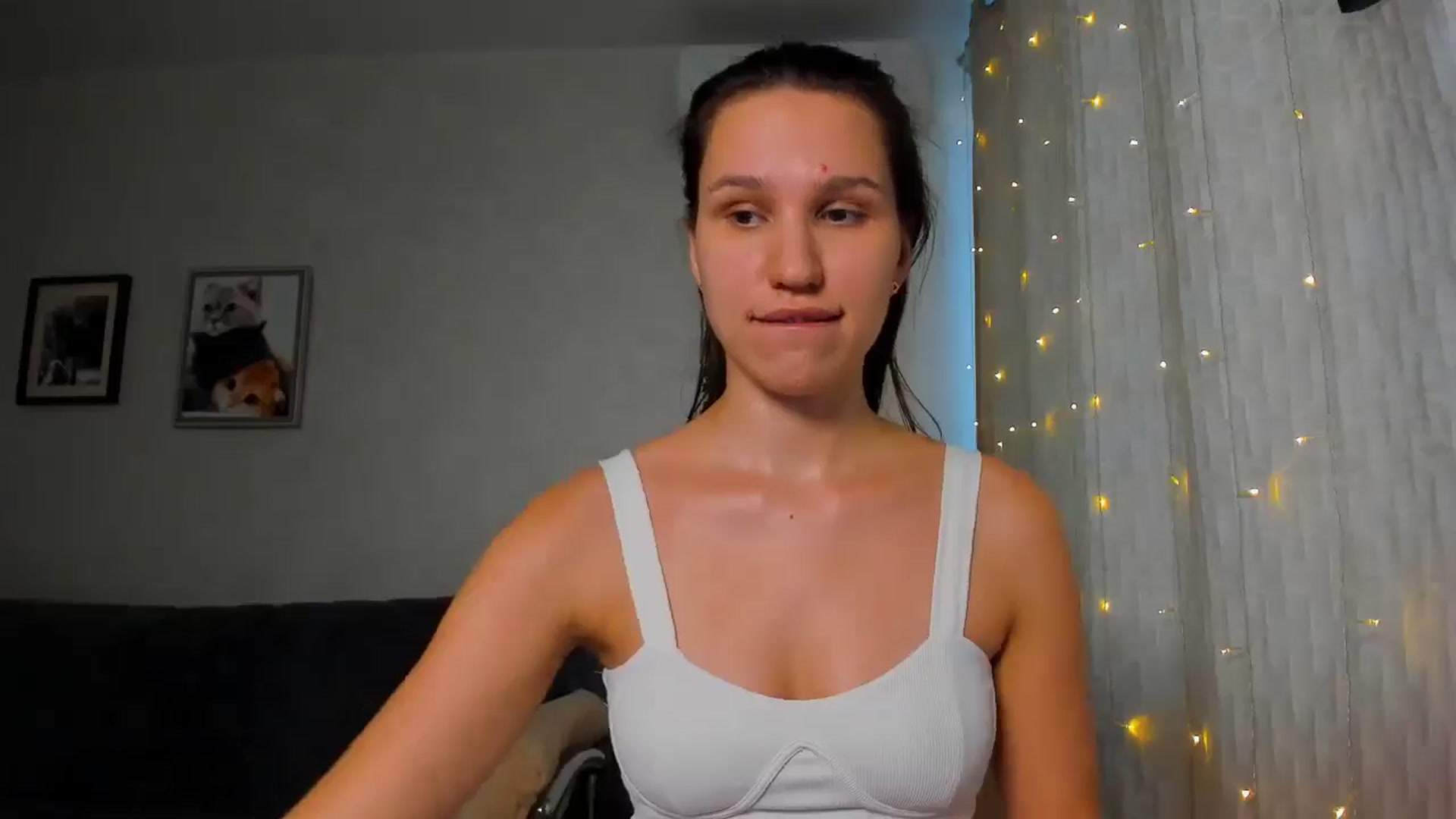 Gallery image thumbnail from WaveOfLove's myfreecams stream on, 01/23/2025, 11:42 image 15 of 20