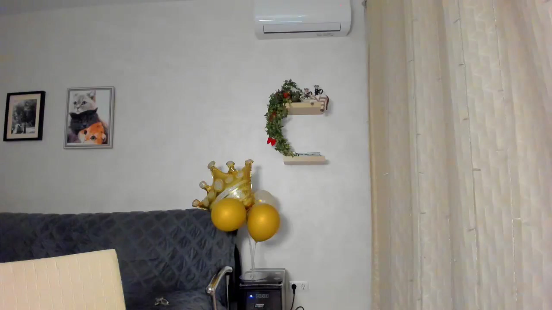 Gallery image thumbnail from WaveOfLove's myfreecams stream on, 02/07/2025, 14:33 image 17 of 20
