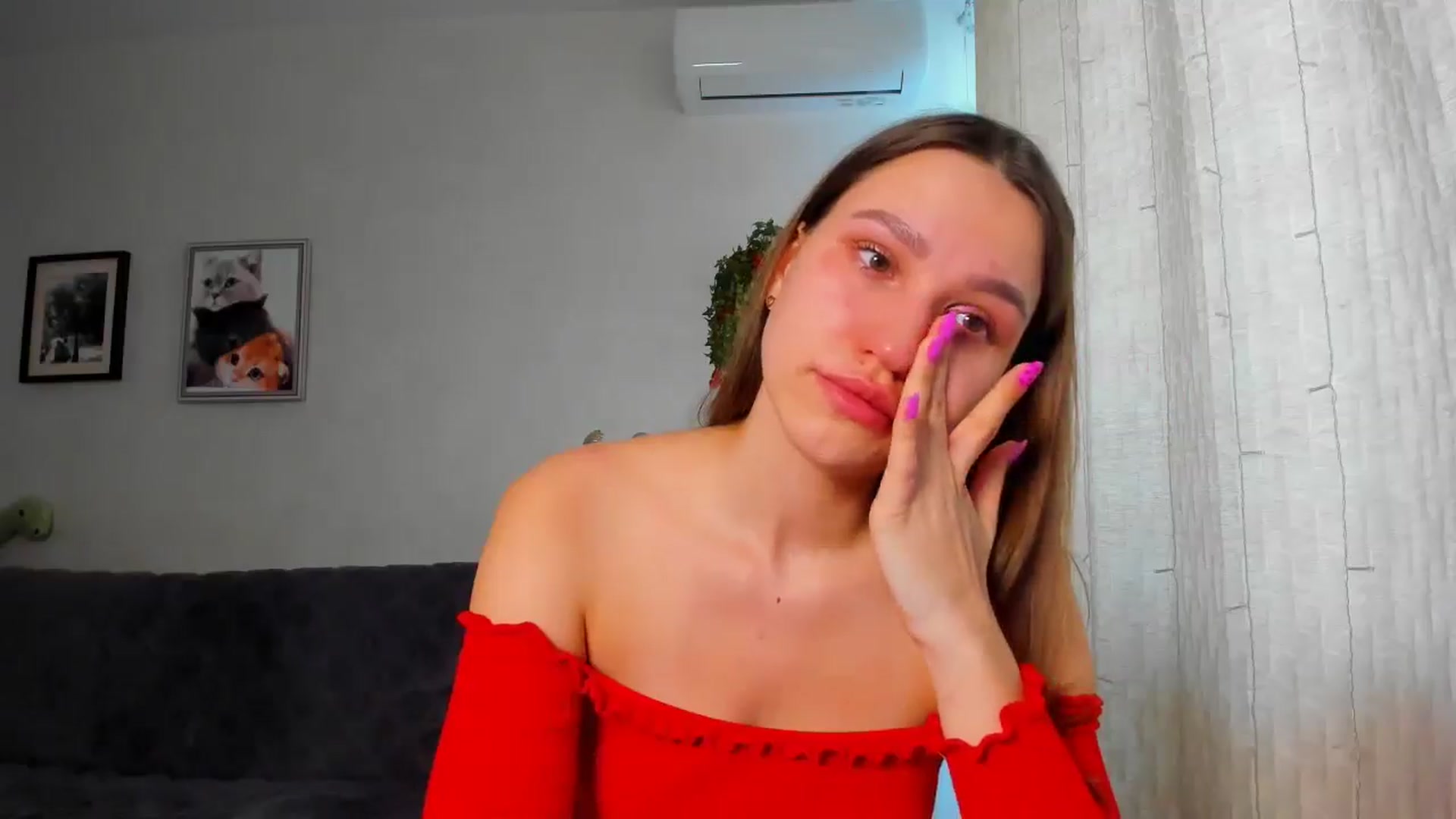 Gallery image thumbnail from WaveOfLove's myfreecams stream on, 02/14/2025, 11:25 image 15 of 20