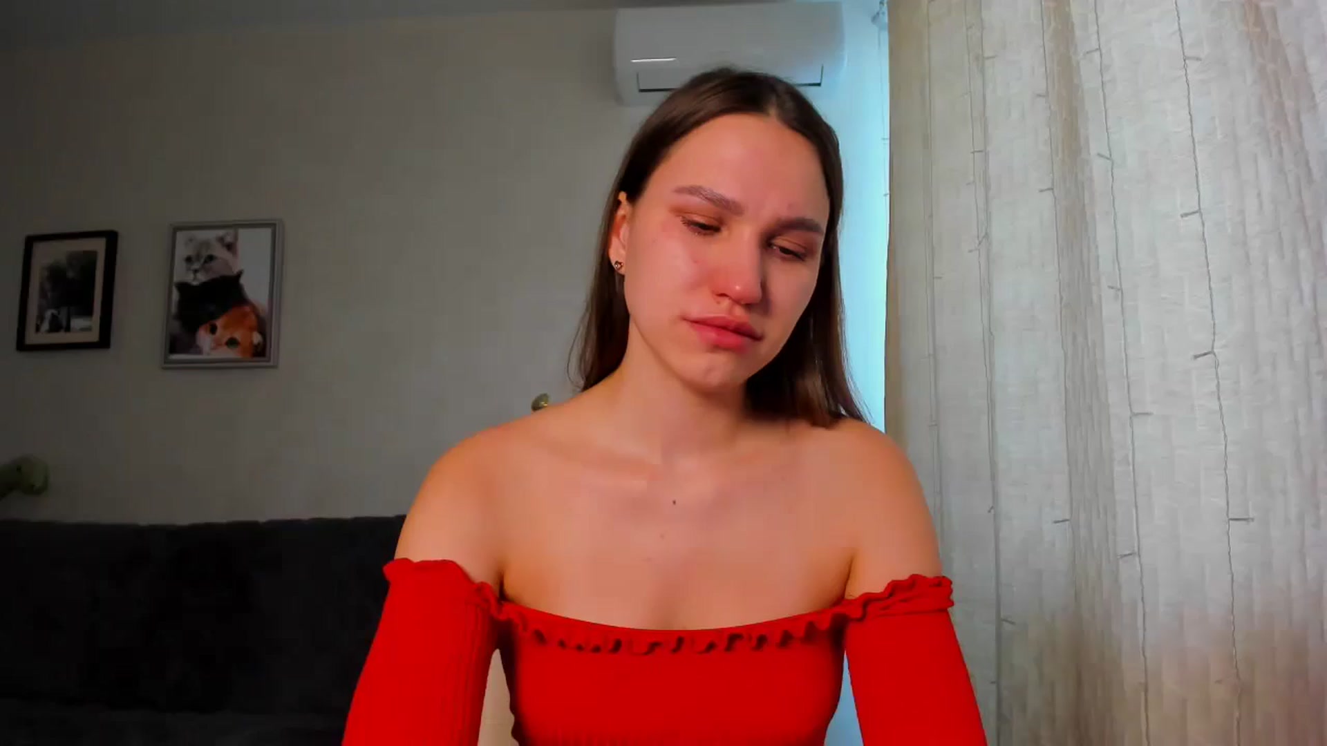 Gallery image thumbnail from WaveOfLove's myfreecams stream on, 02/14/2025, 11:25 image 10 of 20