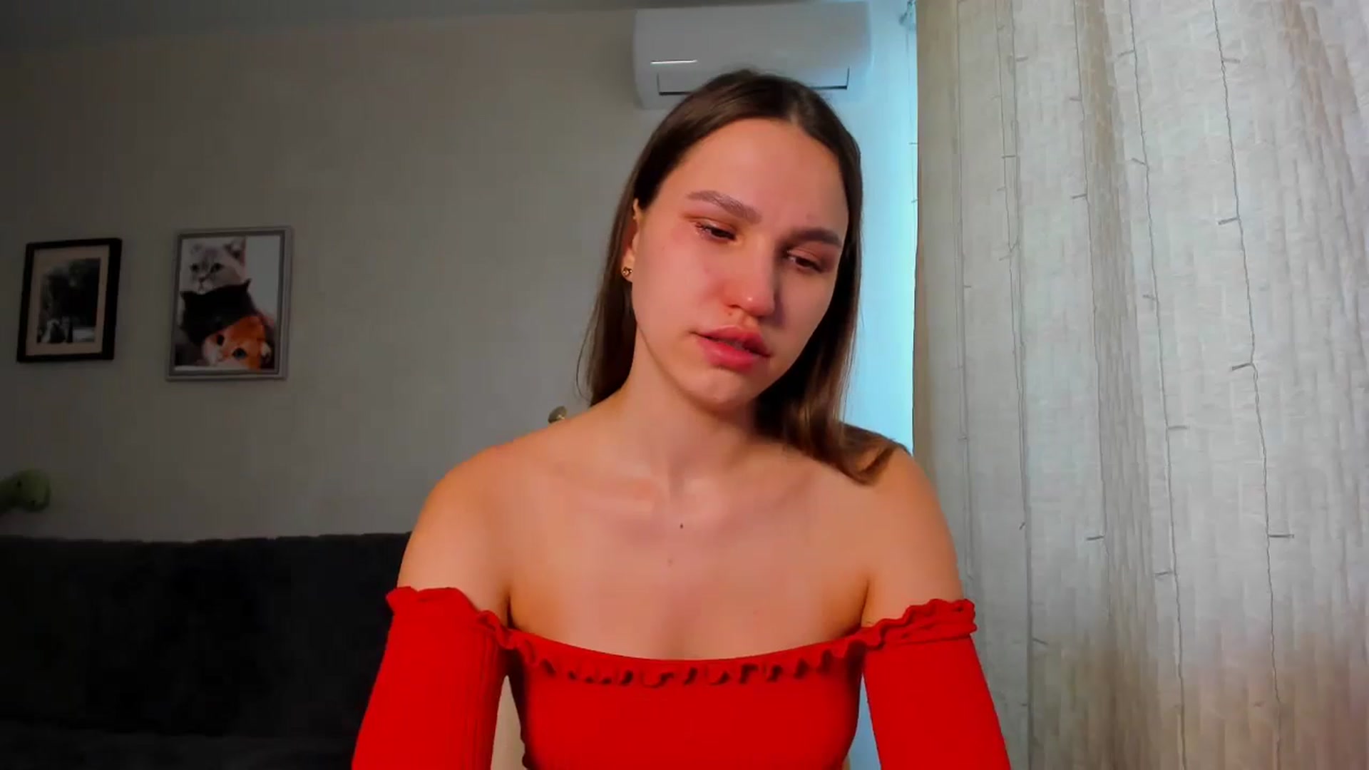 Gallery image thumbnail from WaveOfLove's myfreecams stream on, 02/14/2025, 11:25 image 11 of 20