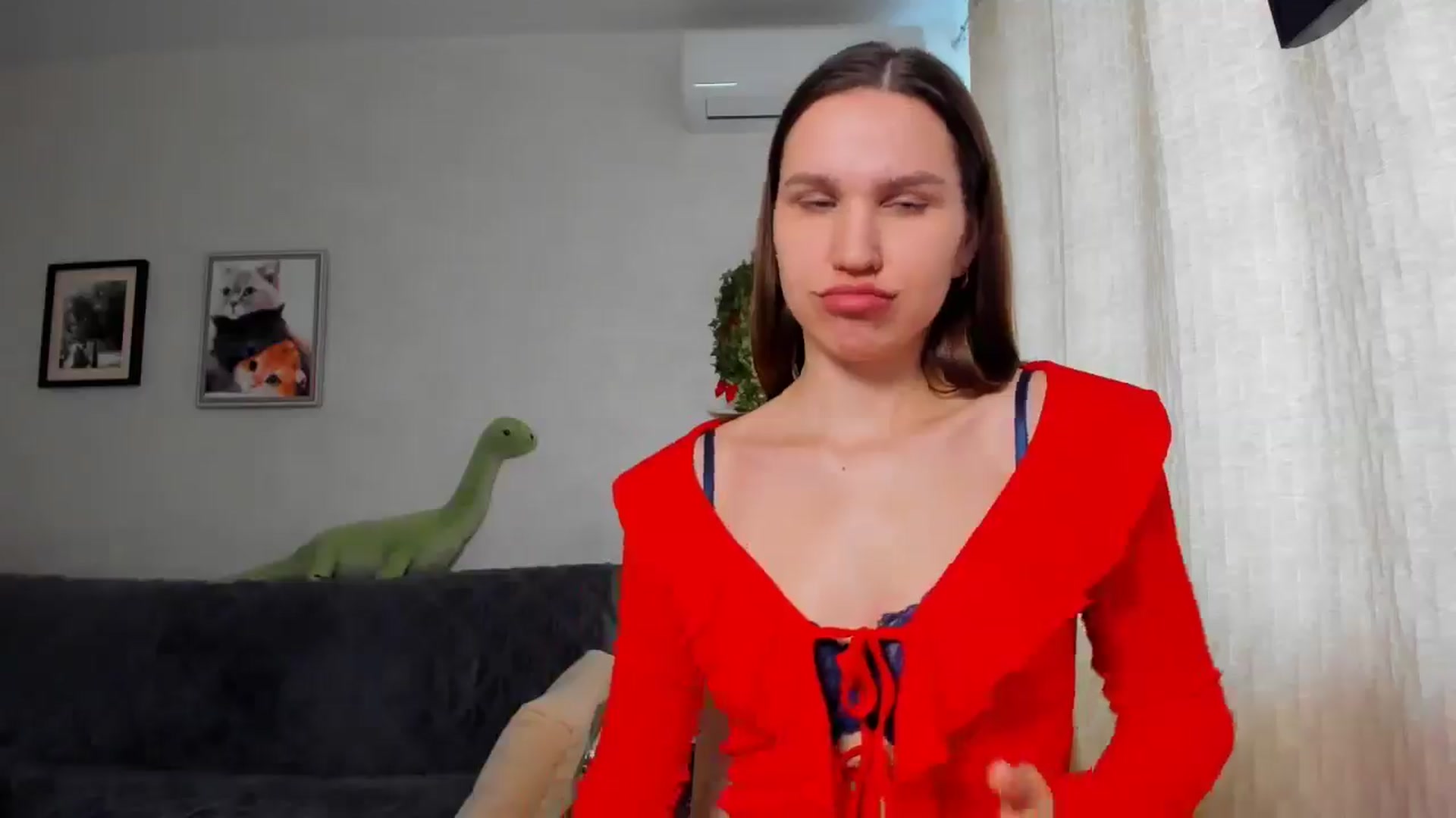 Gallery image thumbnail from WaveOfLove's myfreecams stream on, 03/05/2025, 11:57 image 7 of 20