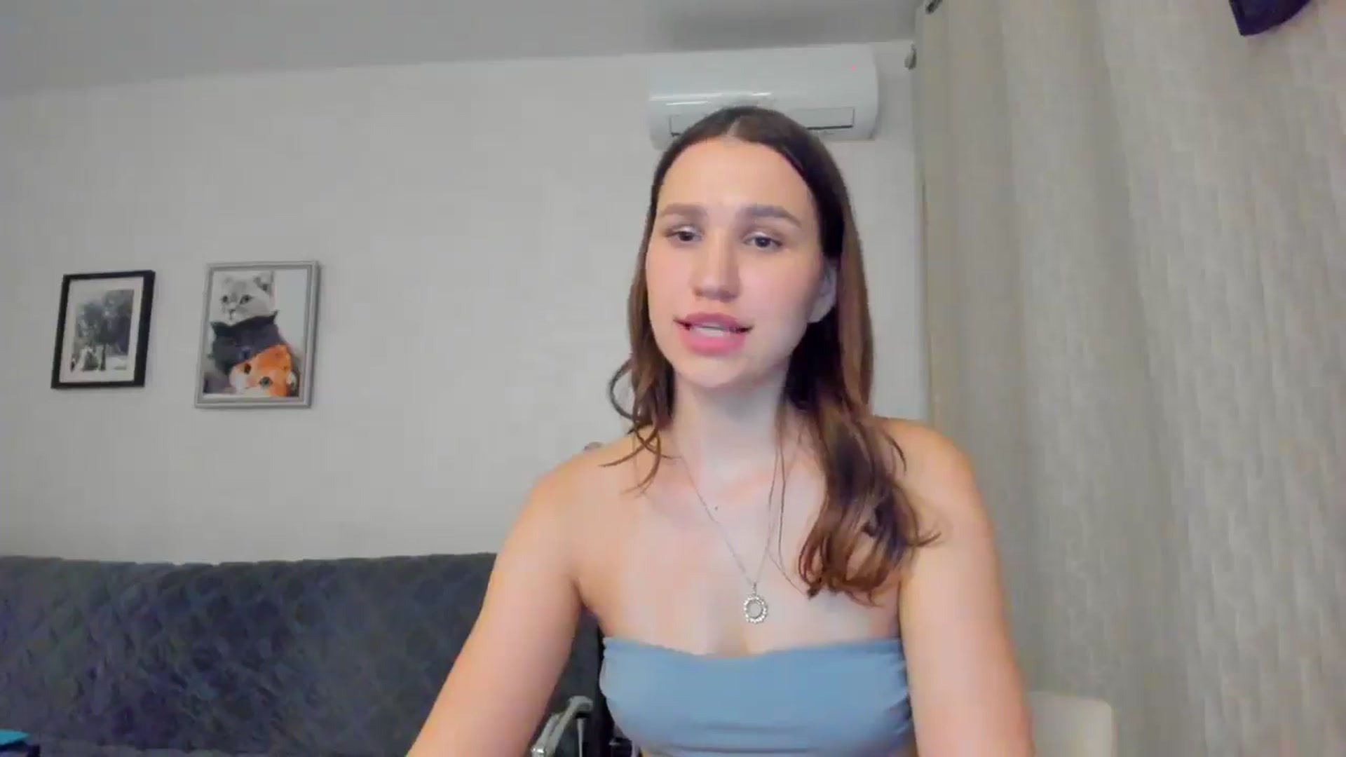 Gallery image thumbnail from WaveOfLove's myfreecams stream on, 03/07/2025, 20:41 image 18 of 20