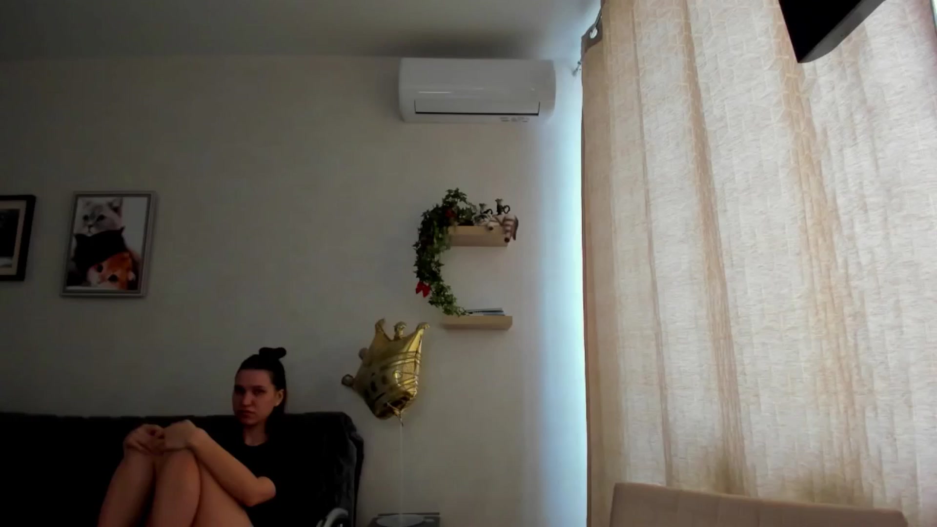 Gallery image thumbnail from WaveOfLove's myfreecams stream on, 03/14/2025, 12:41 image 10 of 20