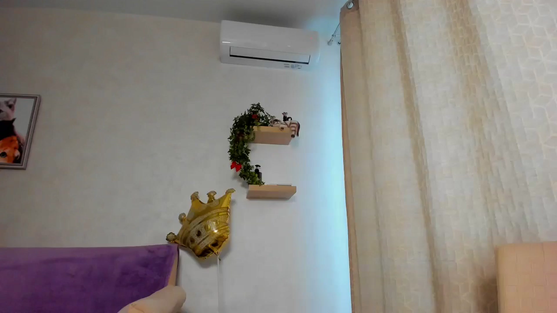 Gallery image thumbnail from WaveOfLove's myfreecams stream on, 03/27/2025, 13:01 image 1 of 20