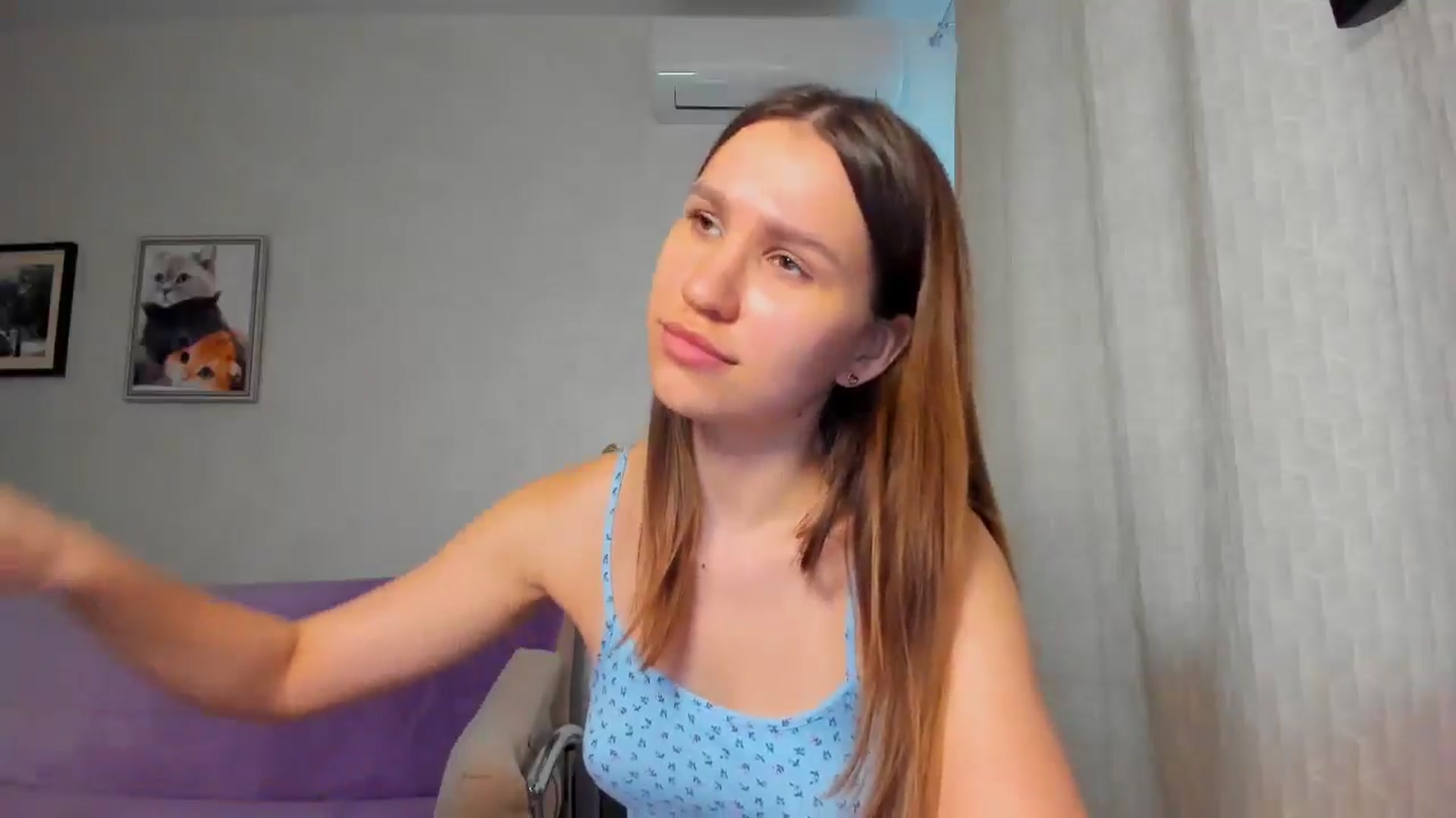 Gallery image thumbnail from WaveOfLove's myfreecams stream on, 03/28/2025, 13:03 image 19 of 20