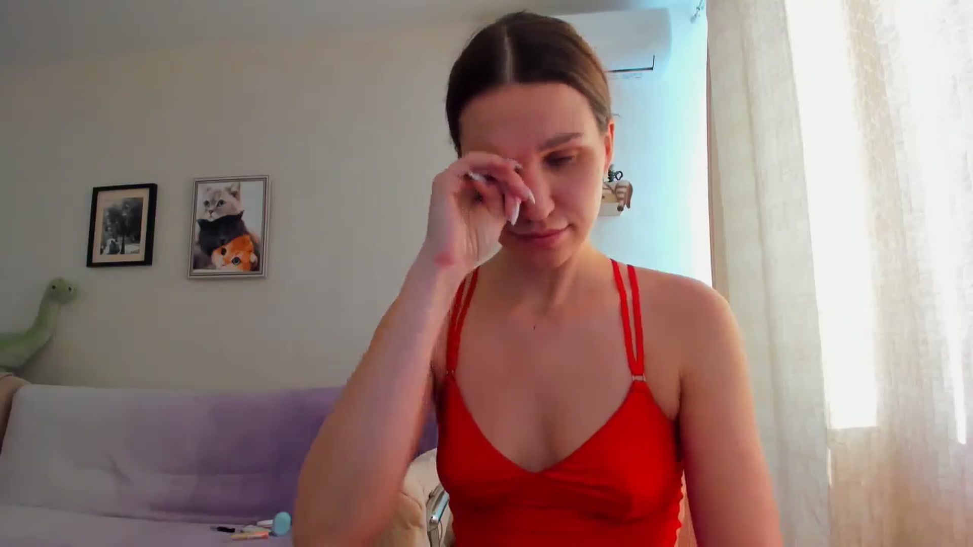 Gallery image thumbnail from WaveOfLove's myfreecams stream on, 04/03/2025, 14:41 image 10 of 20
