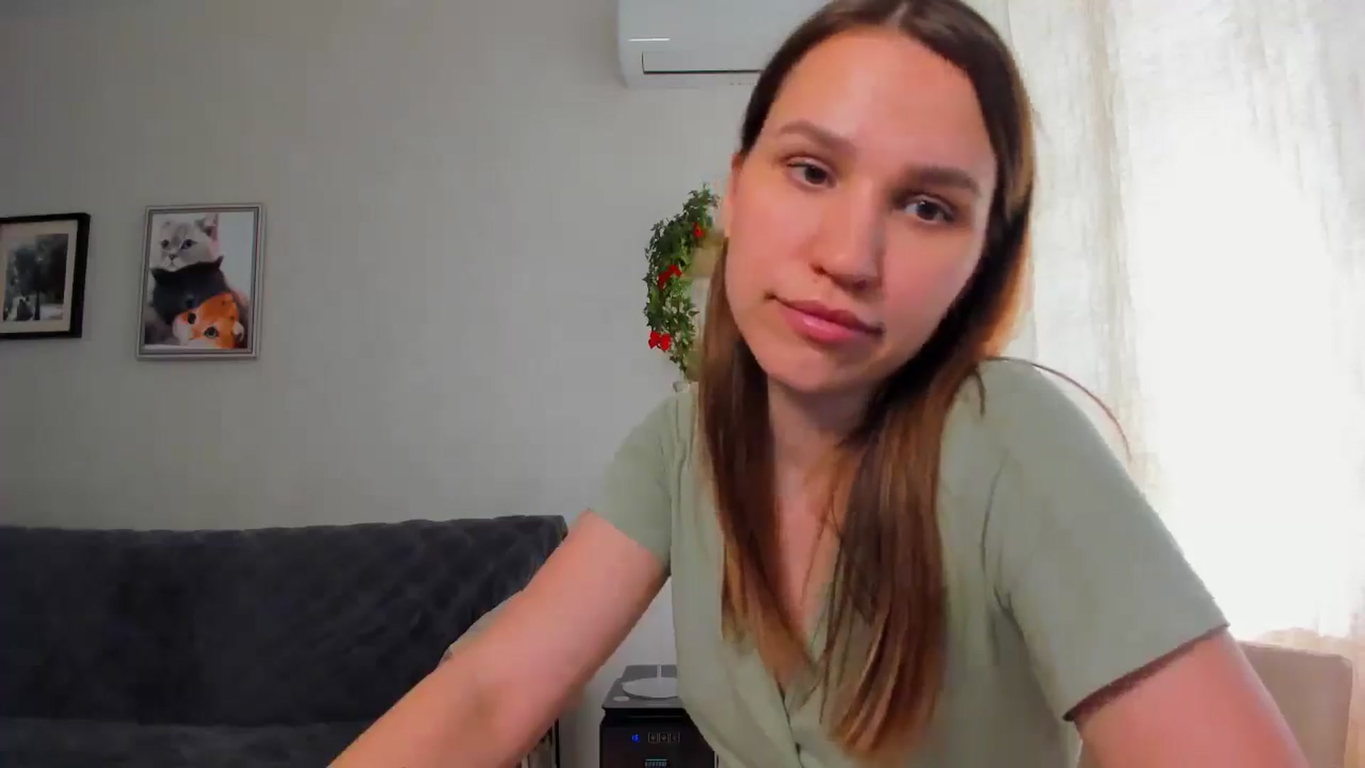 Gallery image thumbnail from WaveOfLove's myfreecams stream on, 04/24/2025, 13:01 image 9 of 20