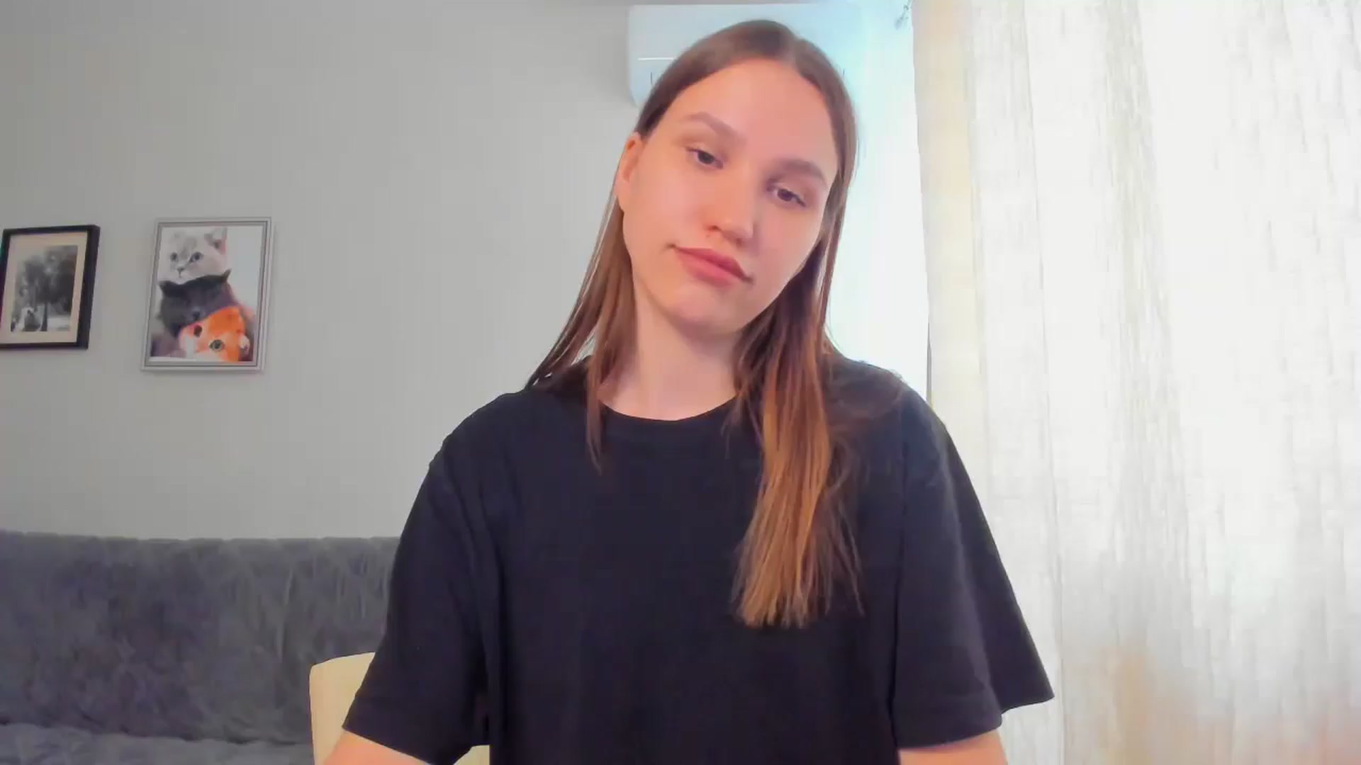 Gallery image thumbnail from WaveOfLove's myfreecams stream on, 04/29/2025, 12:08 image 16 of 20