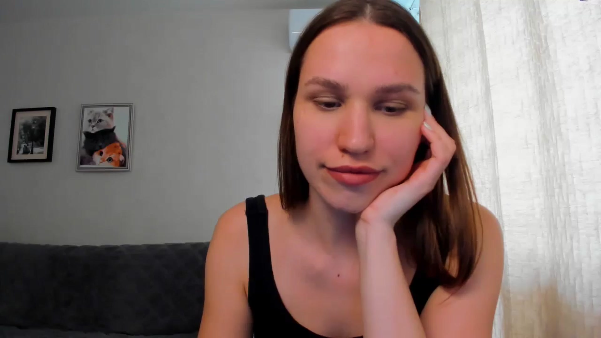 Gallery image thumbnail from WaveOfLove's myfreecams stream on, 05/05/2025, 11:40 image 10 of 20