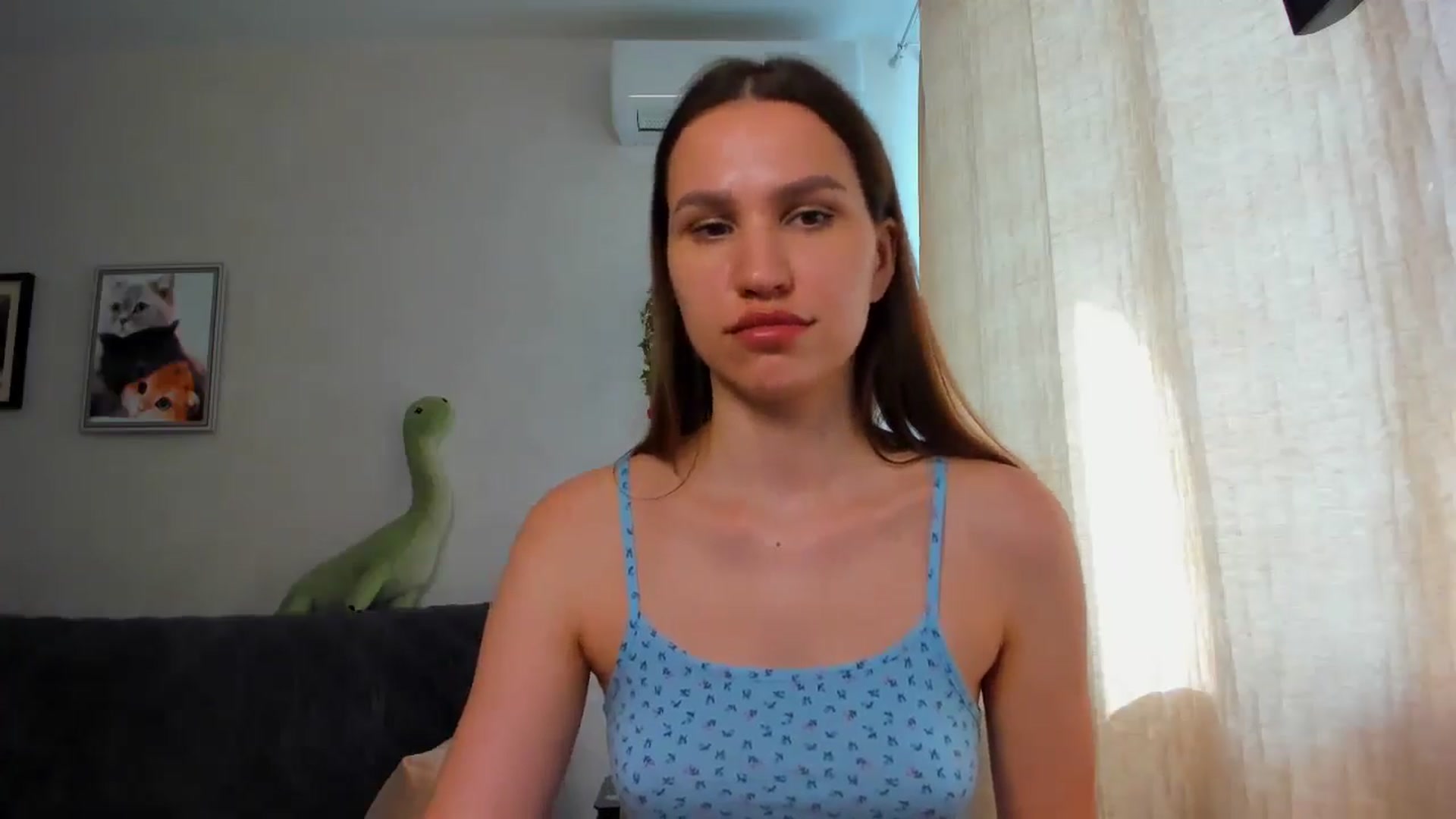 Gallery image thumbnail from WaveOfLove's myfreecams stream on, 05/14/2025, 13:02 image 17 of 20