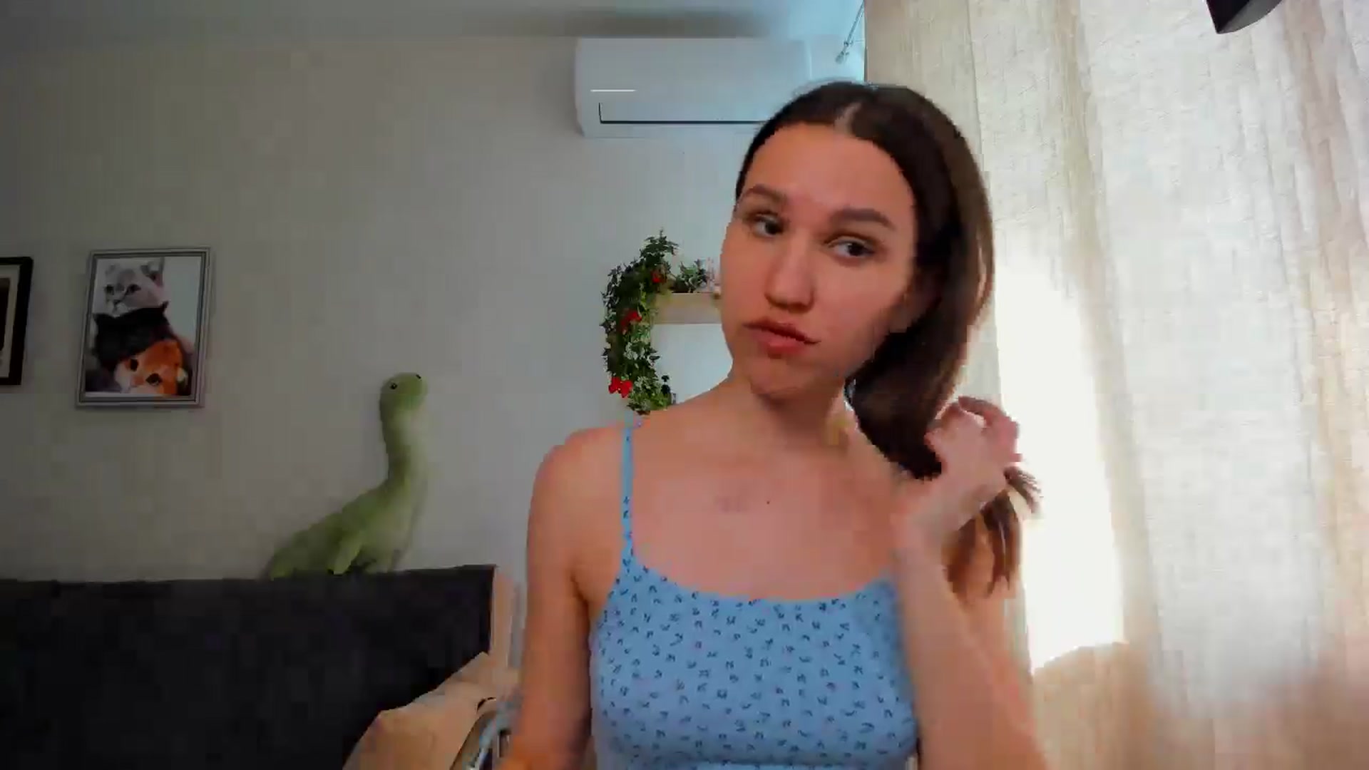Gallery image thumbnail from WaveOfLove's myfreecams stream on, 05/14/2025, 13:02 image 20 of 20