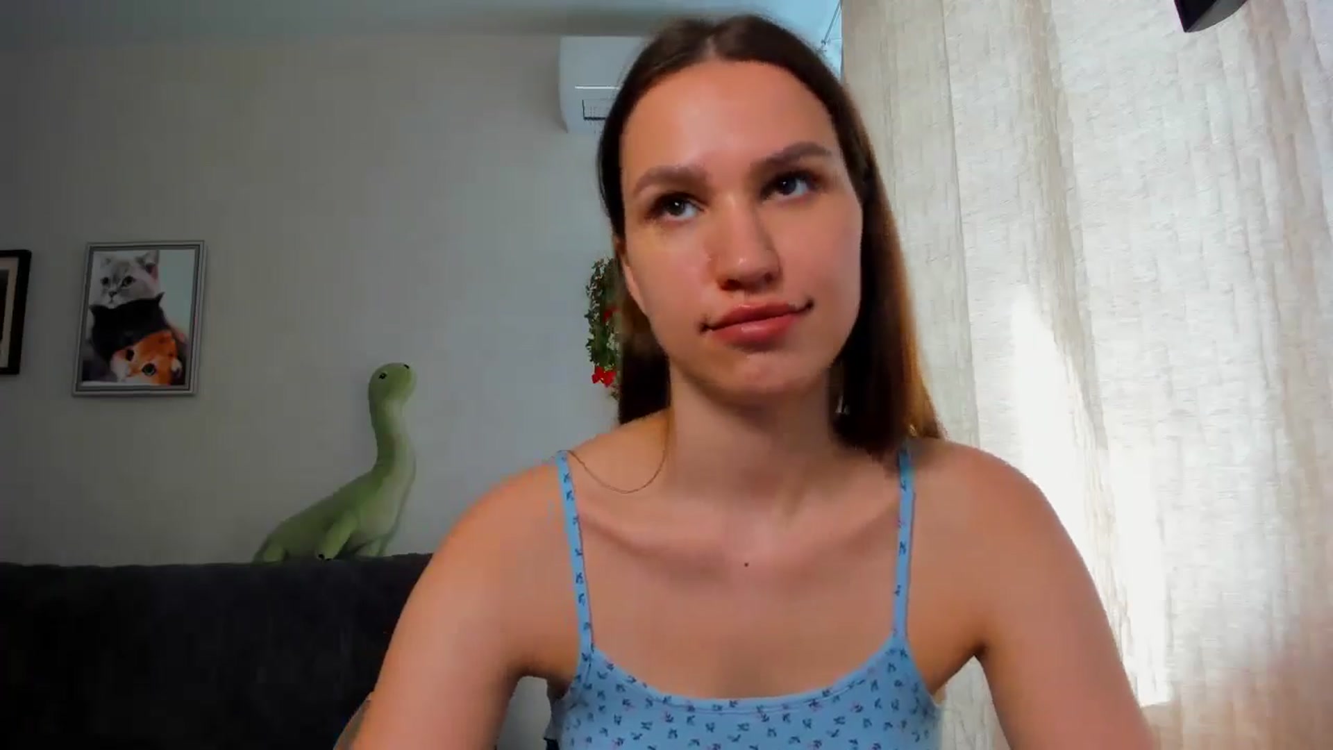 Gallery image thumbnail from WaveOfLove's myfreecams stream on, 05/14/2025, 13:02 image 13 of 20