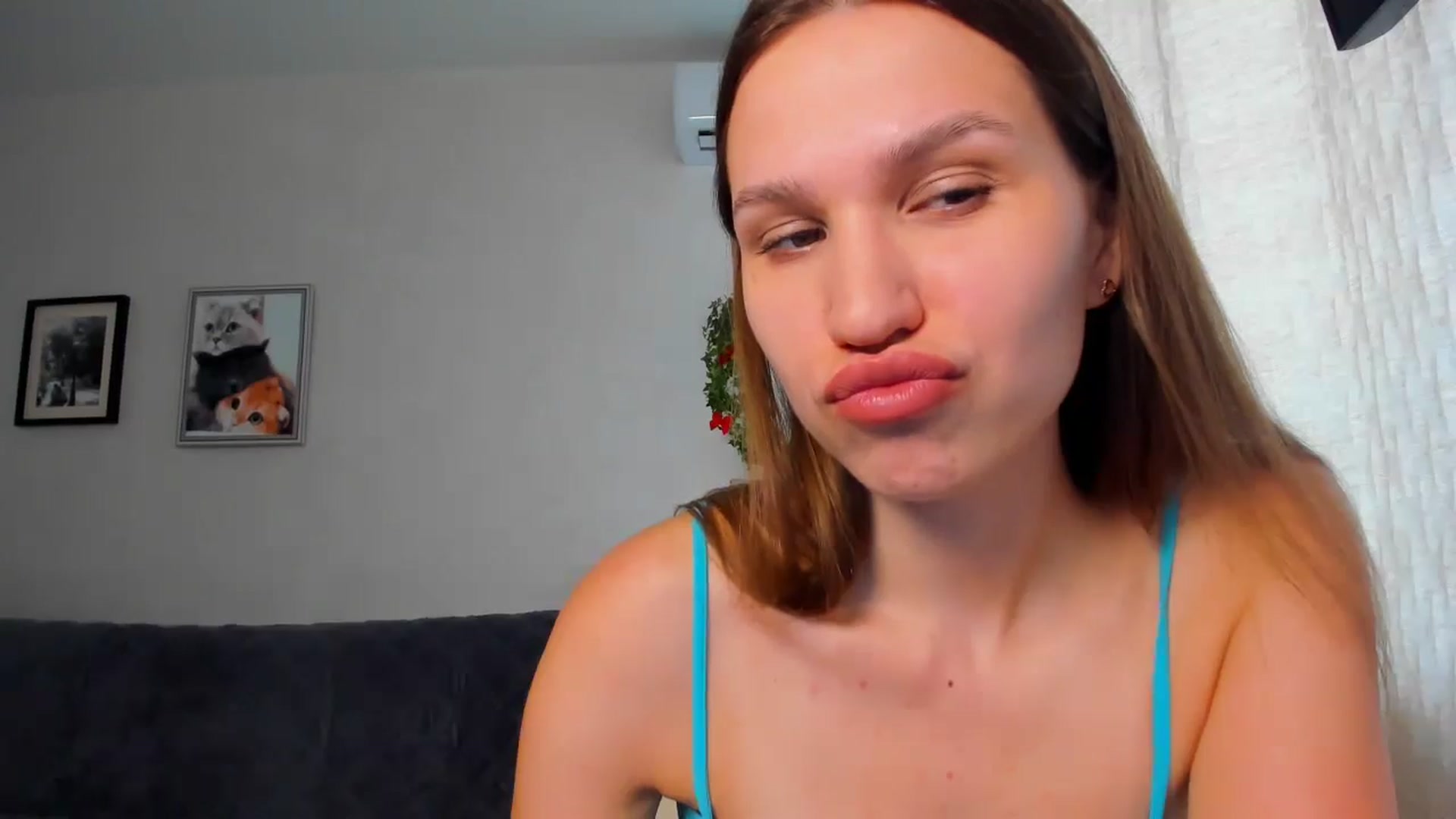 Gallery image thumbnail from WaveOfLove's myfreecams stream on, 06/10/2025, 12:58 image 5 of 20
