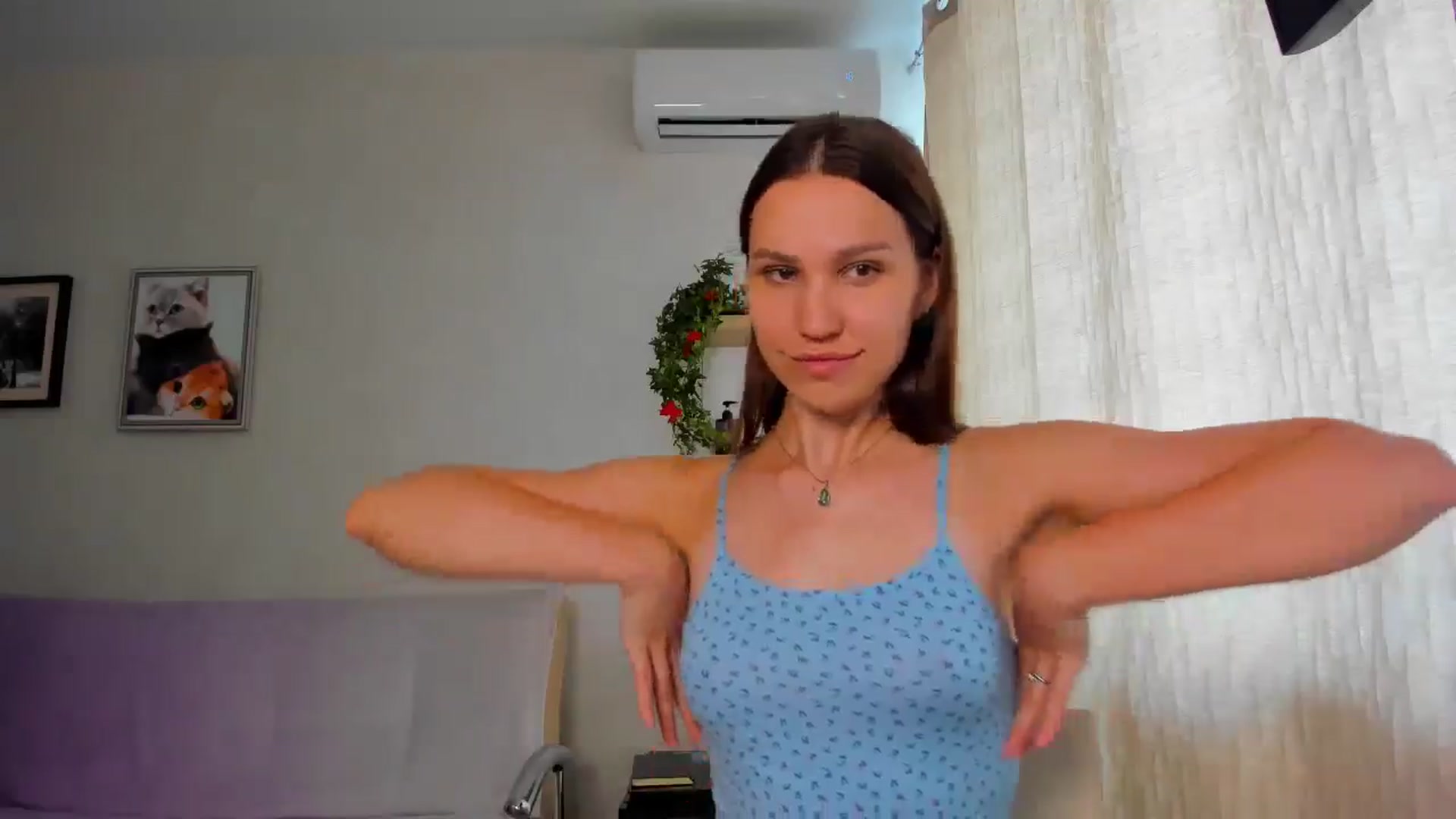Gallery image thumbnail from WaveOfLove's myfreecams stream on, 06/18/2025, 11:51 image 10 of 20