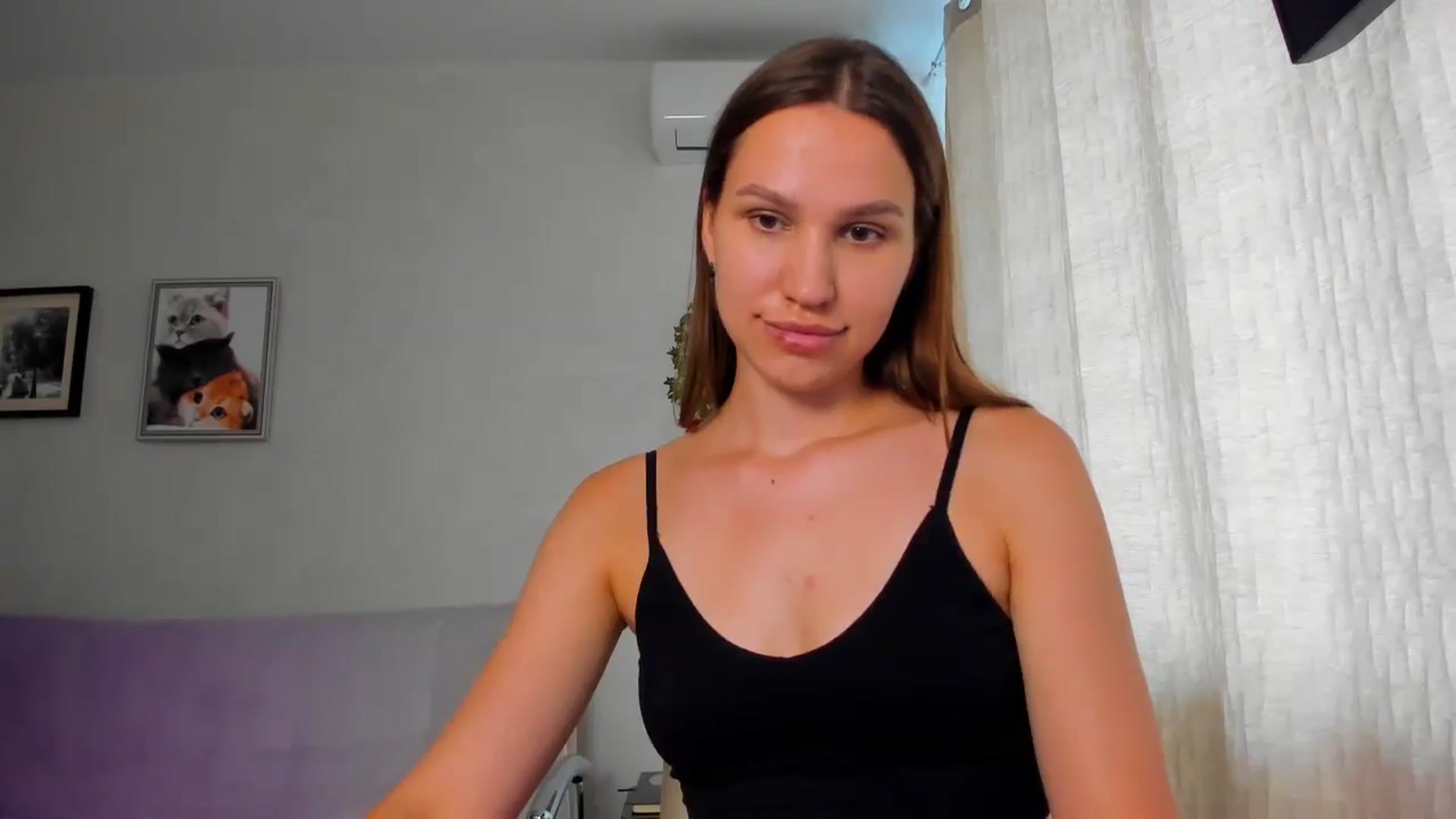 Gallery image thumbnail from WaveOfLove's myfreecams stream on, 06/25/2025, 12:18 image 5 of 20
