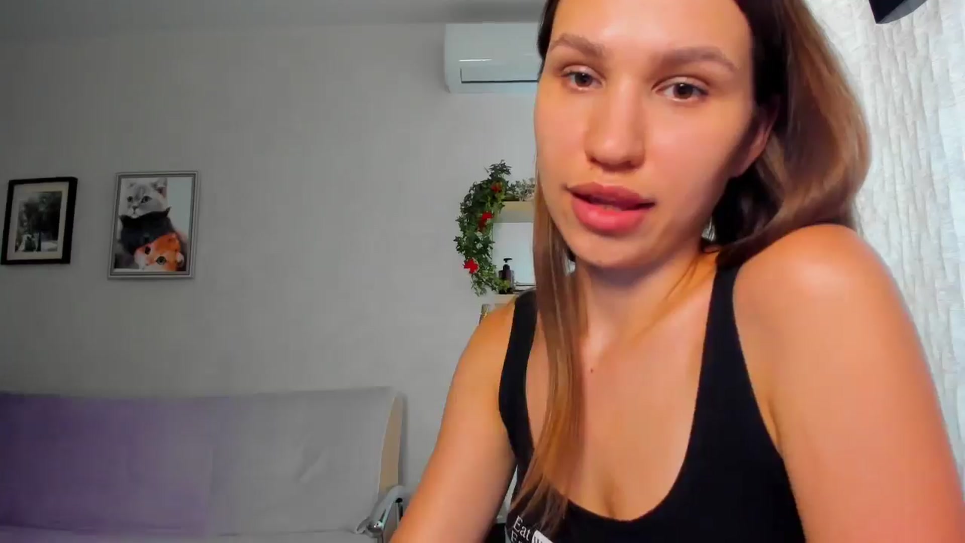 Gallery image thumbnail from WaveOfLove's myfreecams stream on, 07/07/2025, 10:26 image 20 of 20