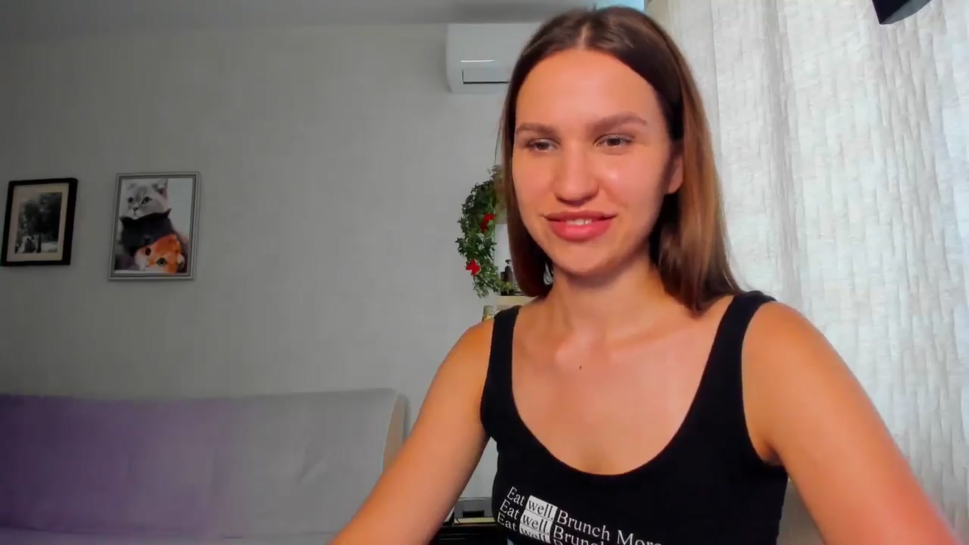 Gallery image thumbnail from WaveOfLove's myfreecams stream on, 07/07/2025, 10:26 image 16 of 20