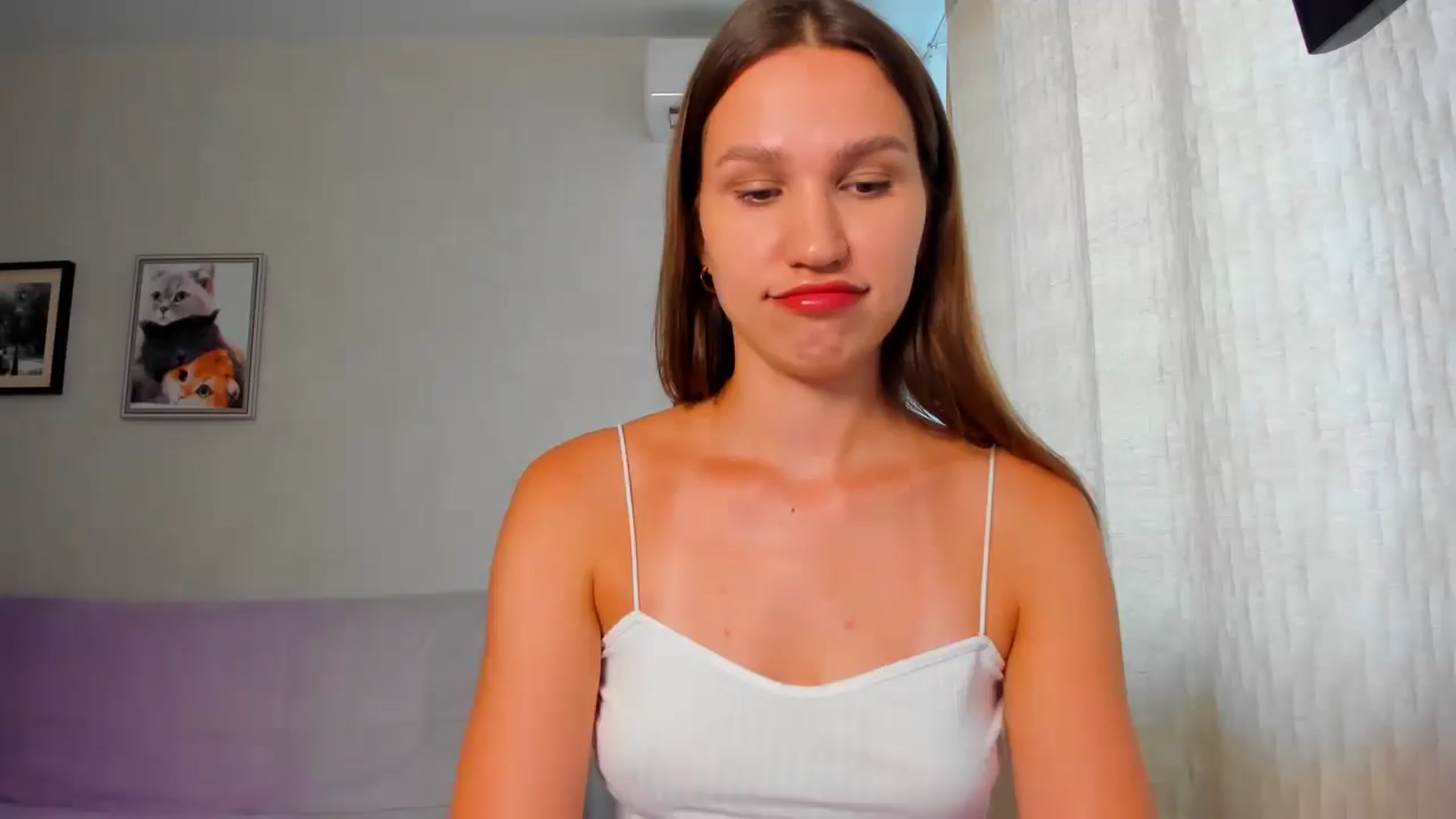 Gallery image thumbnail from WaveOfLove's myfreecams stream on, 07/12/2025, 09:41 image 2 of 20