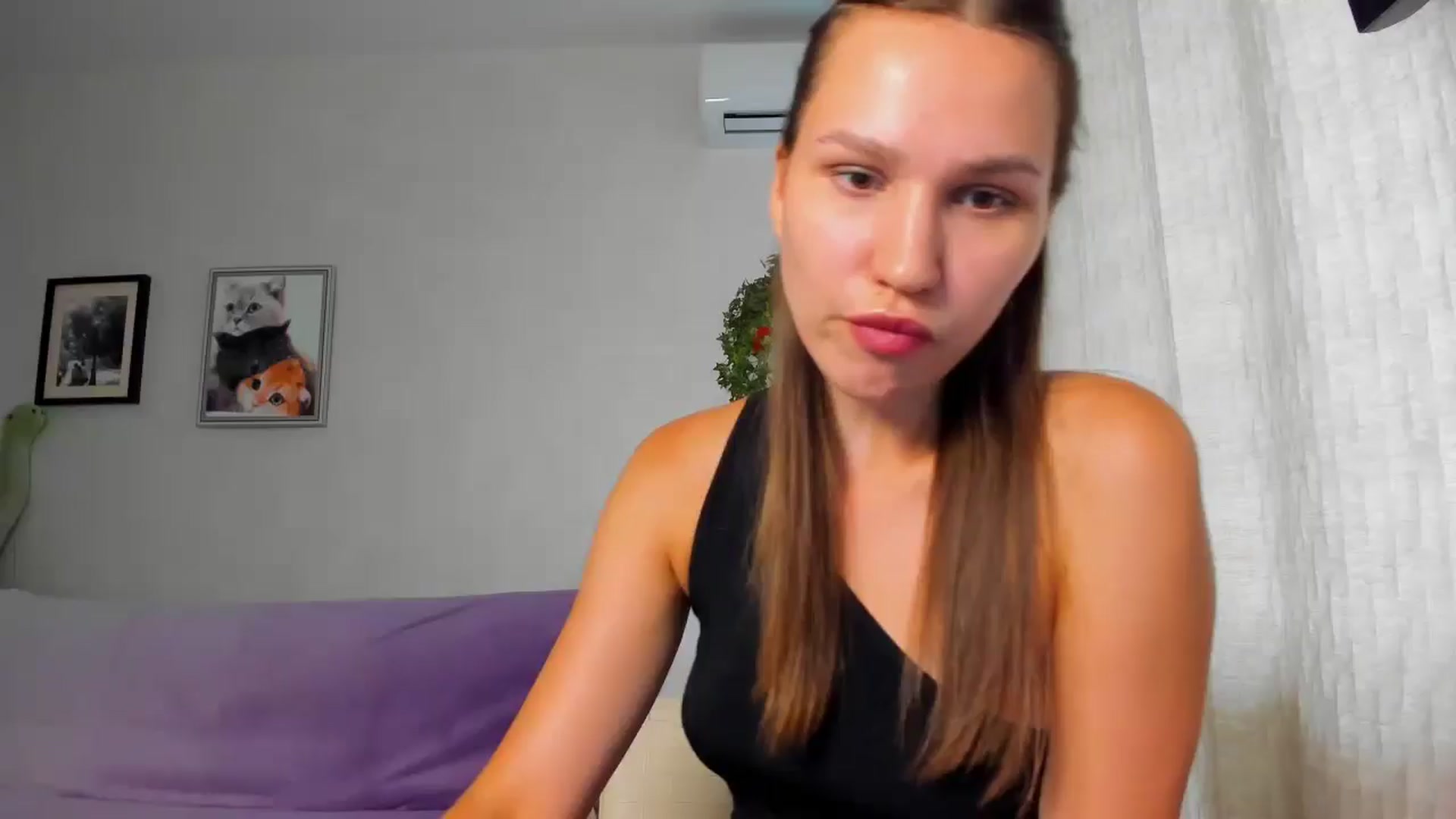 Gallery image thumbnail from WaveOfLove's myfreecams stream on, 07/15/2025, 13:05 image 12 of 20