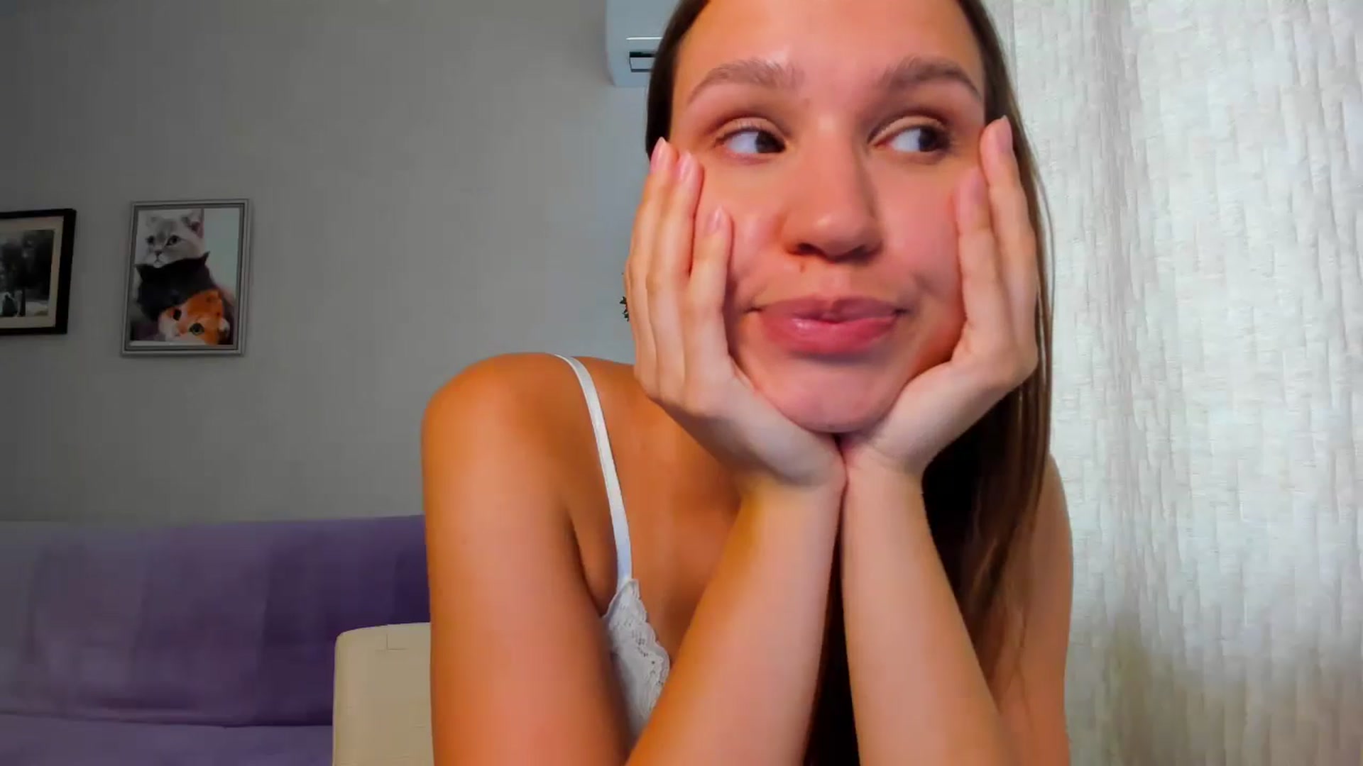Gallery image thumbnail from WaveOfLove's myfreecams stream on, 07/23/2025, 10:57 image 17 of 20