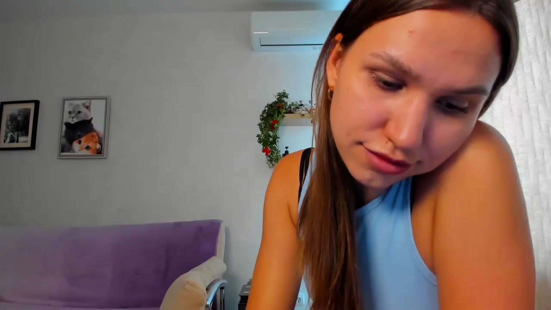 Gallery image thumbnail from WaveOfLove's myfreecams stream on, 08/20/2025, 12:31 image 16 of 20
