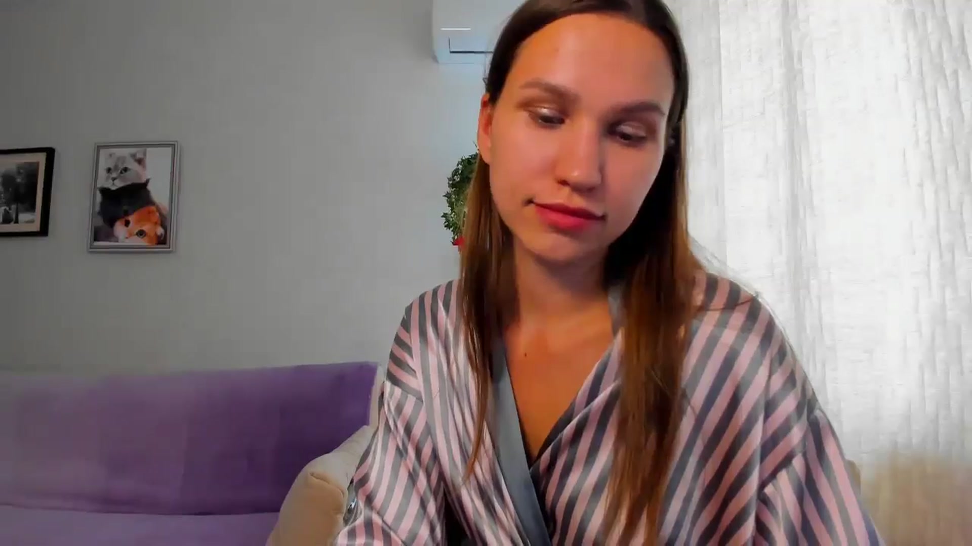 Gallery image thumbnail from WaveOfLove's myfreecams stream on, 08/21/2025, 11:58 image 11 of 20